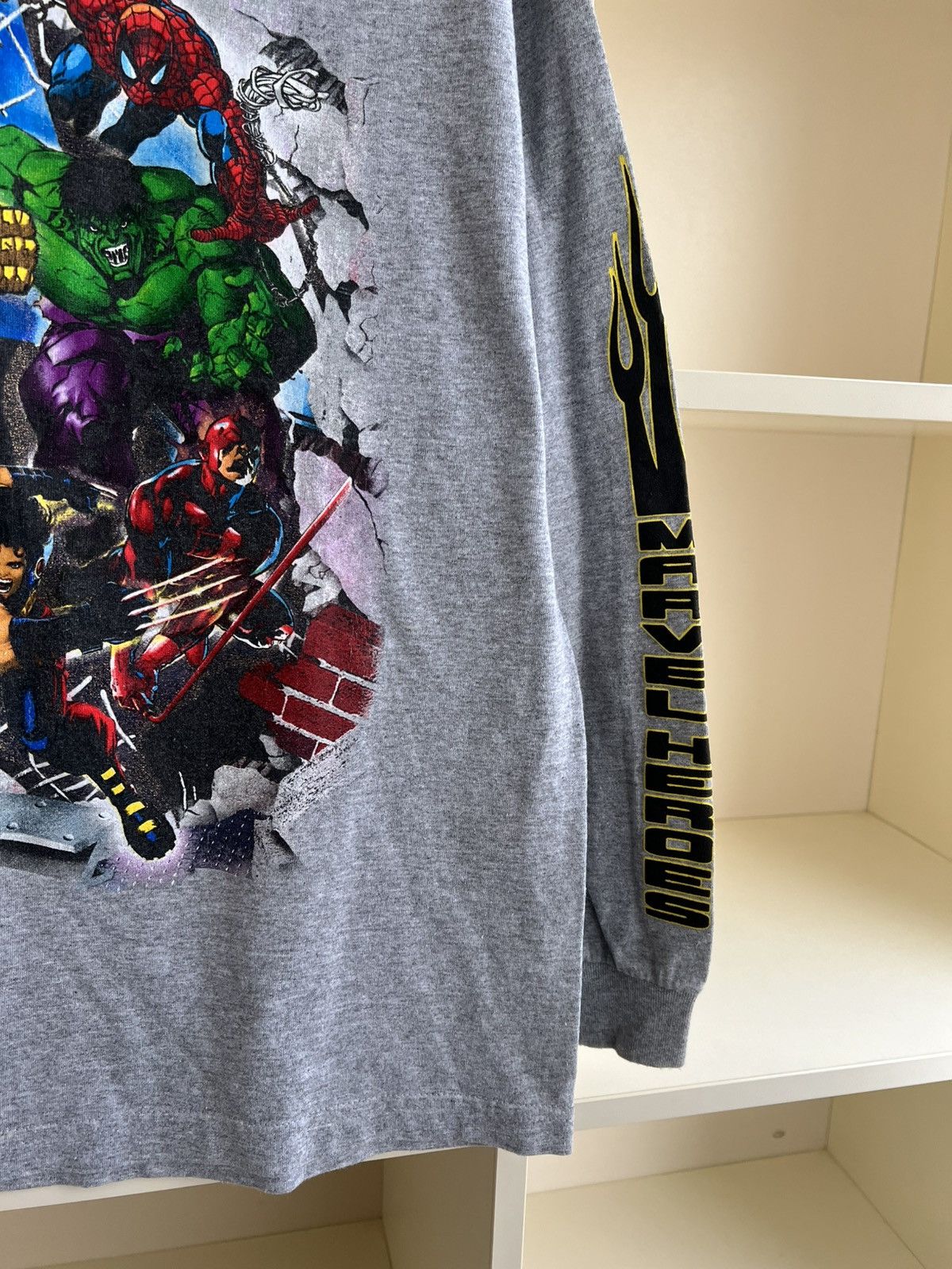 Marvel Comics Vintage 2002 Marvel Sweatshirt comics tee Size M Size US M / EU 48-50 / 2 - 5 Thumbnail