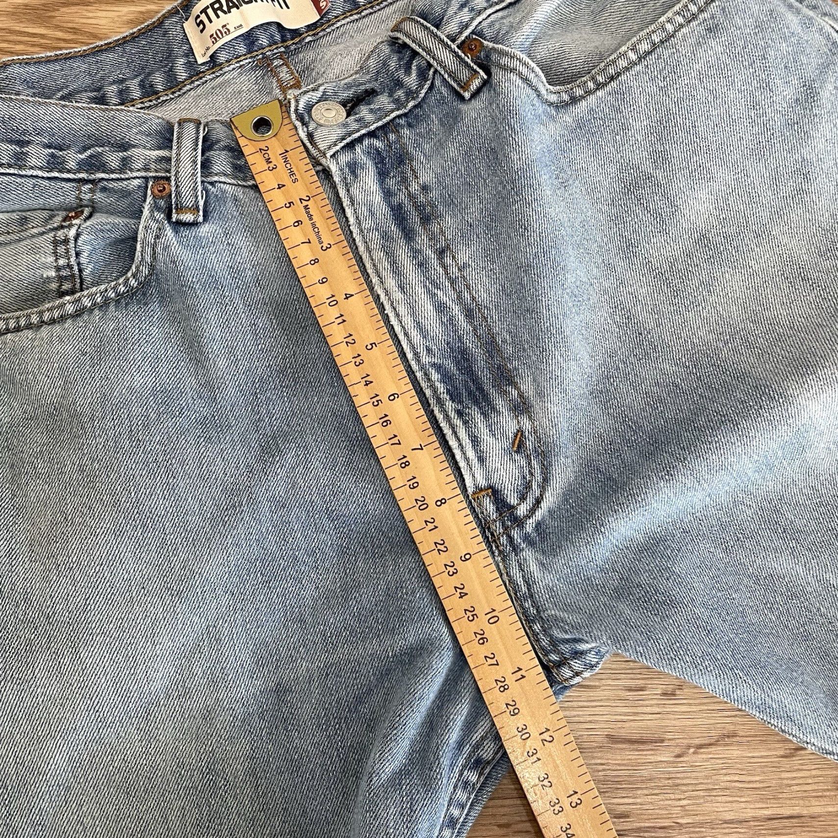 Levi's VINTAGE Levi's 505 Jeans Men Regular Fit Straight Cotton Denim Light Wash Distressed 36x30 Size US 36 / EU 52 - 6 Thumbnail