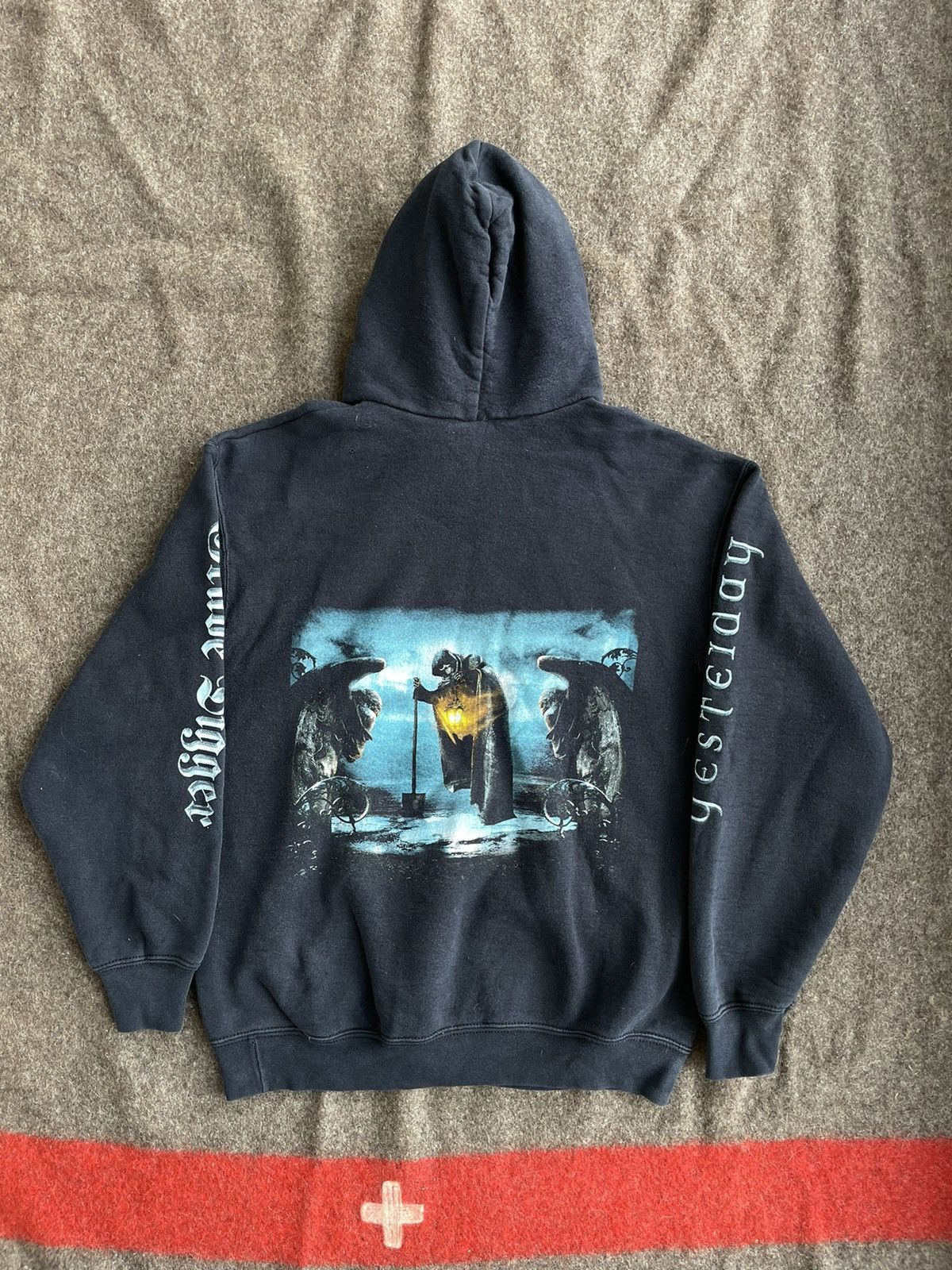 Band Tees × Fruit Of The Loom Grave Digger Yesterday Hoodie Size US L / EU 52-54 / 3 - 7 Thumbnail