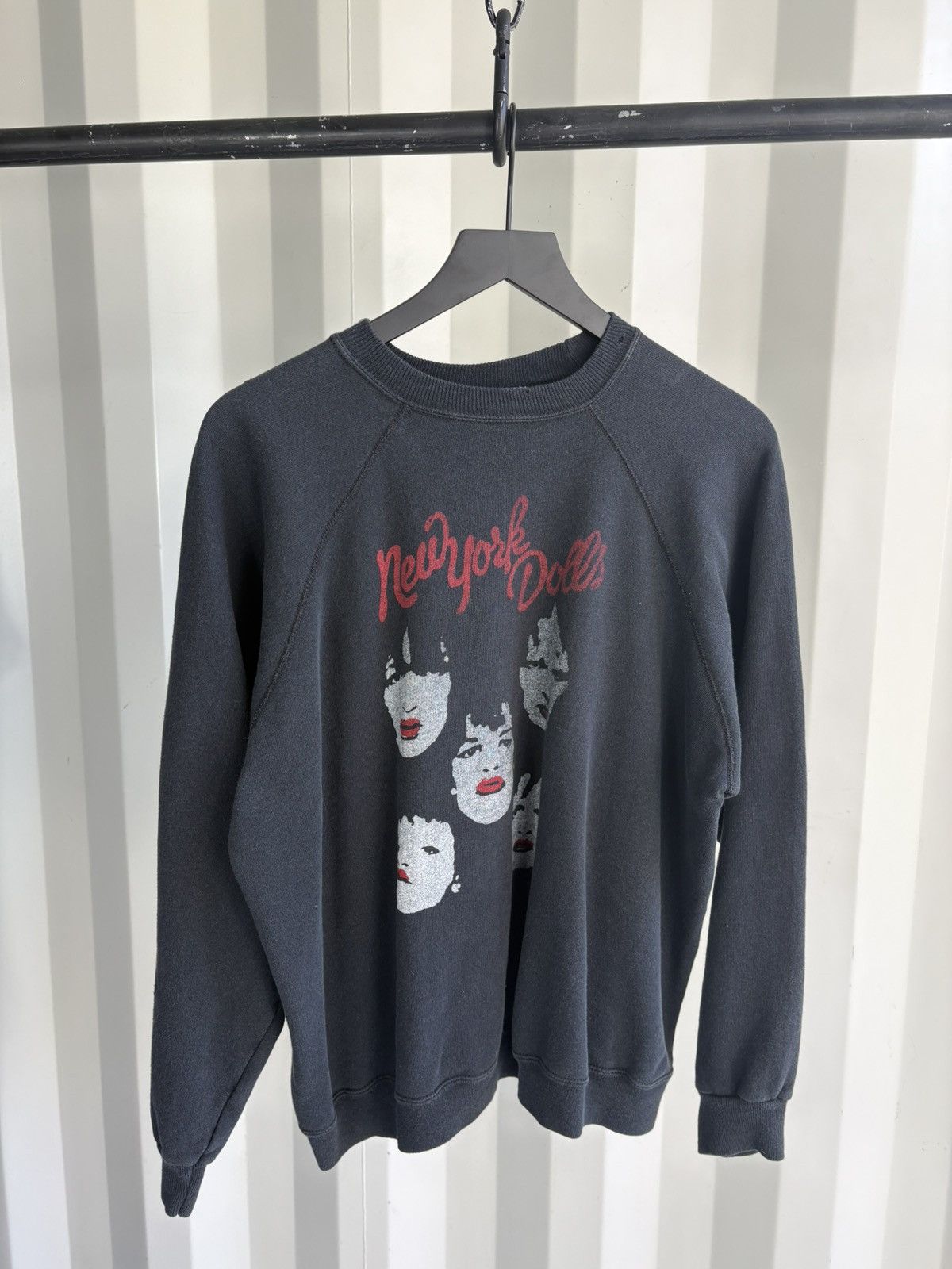 Vintage Vintage New York Dolls Sweater Distressed Faded Grunge Size US M / EU 48-50 / 2 - 1 Thumbnail