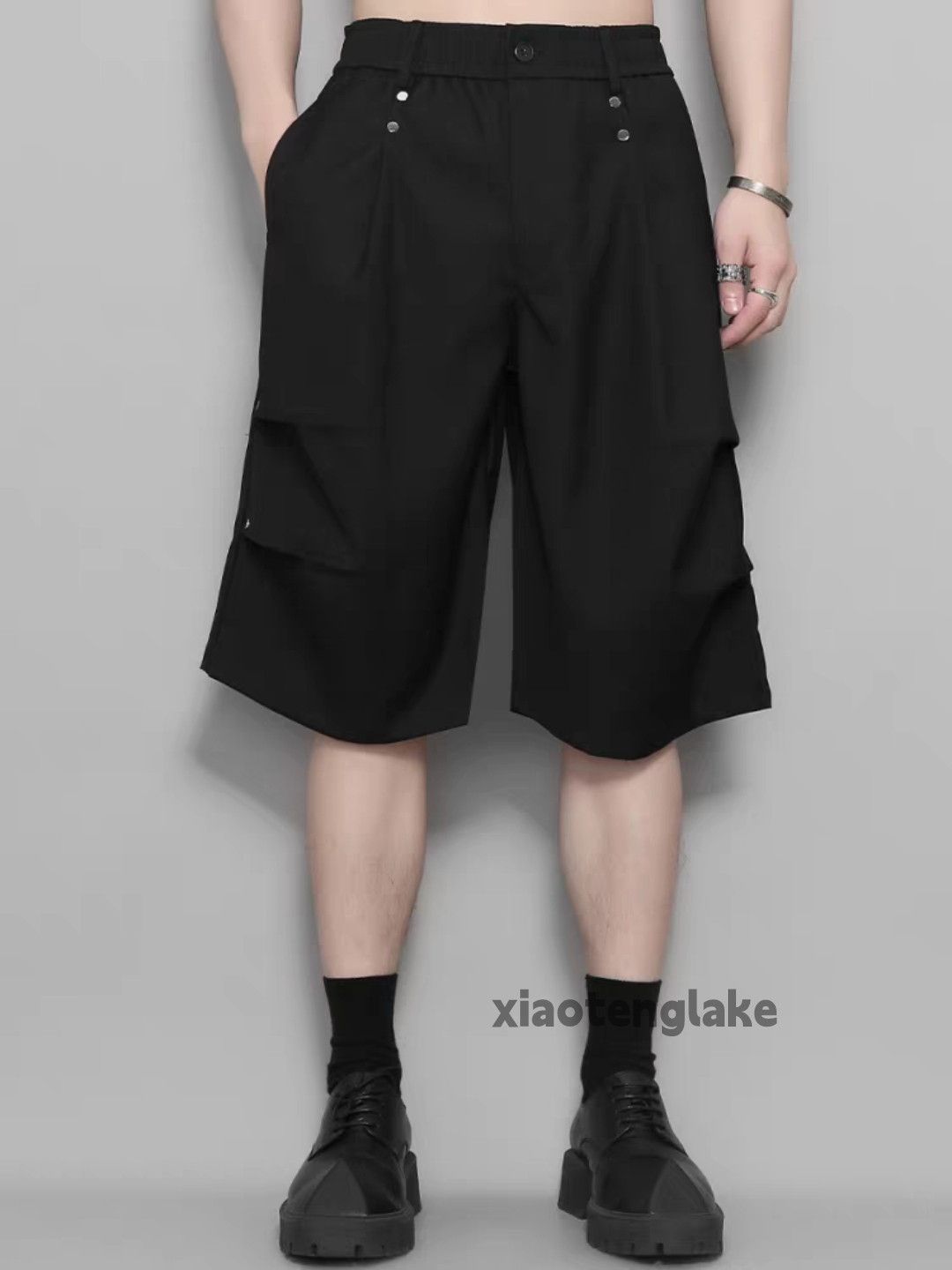 Designer Unisex utility pleated yuppie loose baggy shorts Size US 30 / EU 46 - 4 Thumbnail