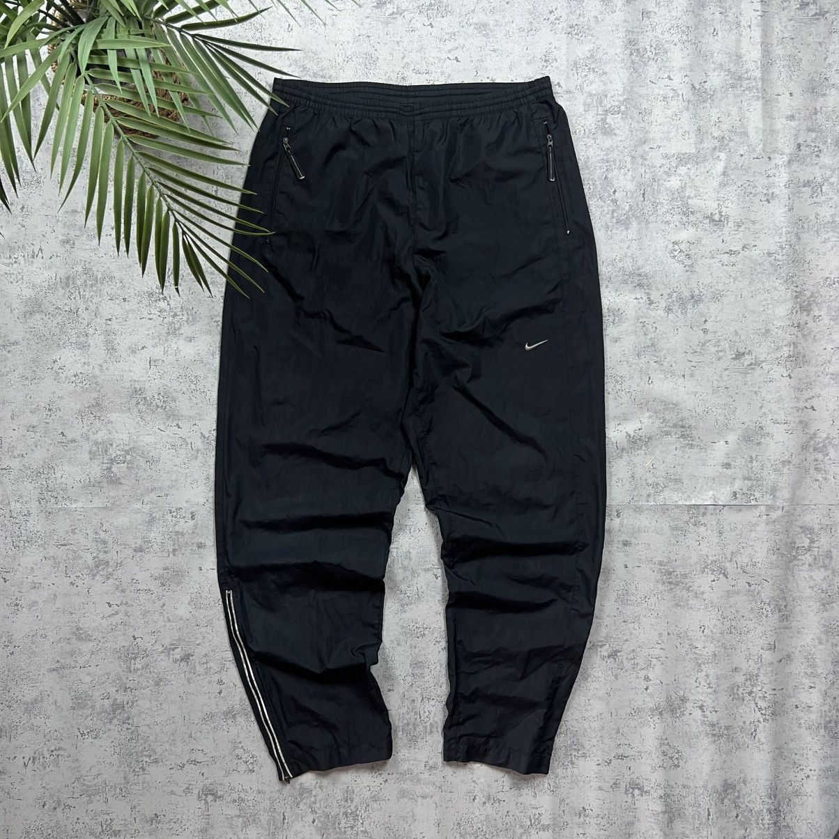 Nike 90s NIKE SWOOSH VINTAGE PARACHUTE Y2K GORPCORE RETRO PANTS Size US 32 / EU 48 - 1 Thumbnail