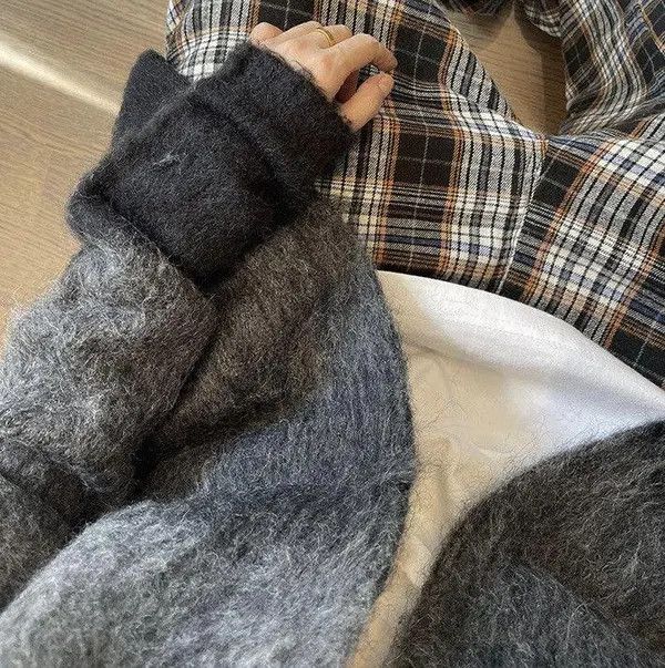 Vintage Ishihara x Miki Gradient Fluffy Knit Cardigan Sweater Size US L / EU 52-54 / 3 - 4 Thumbnail