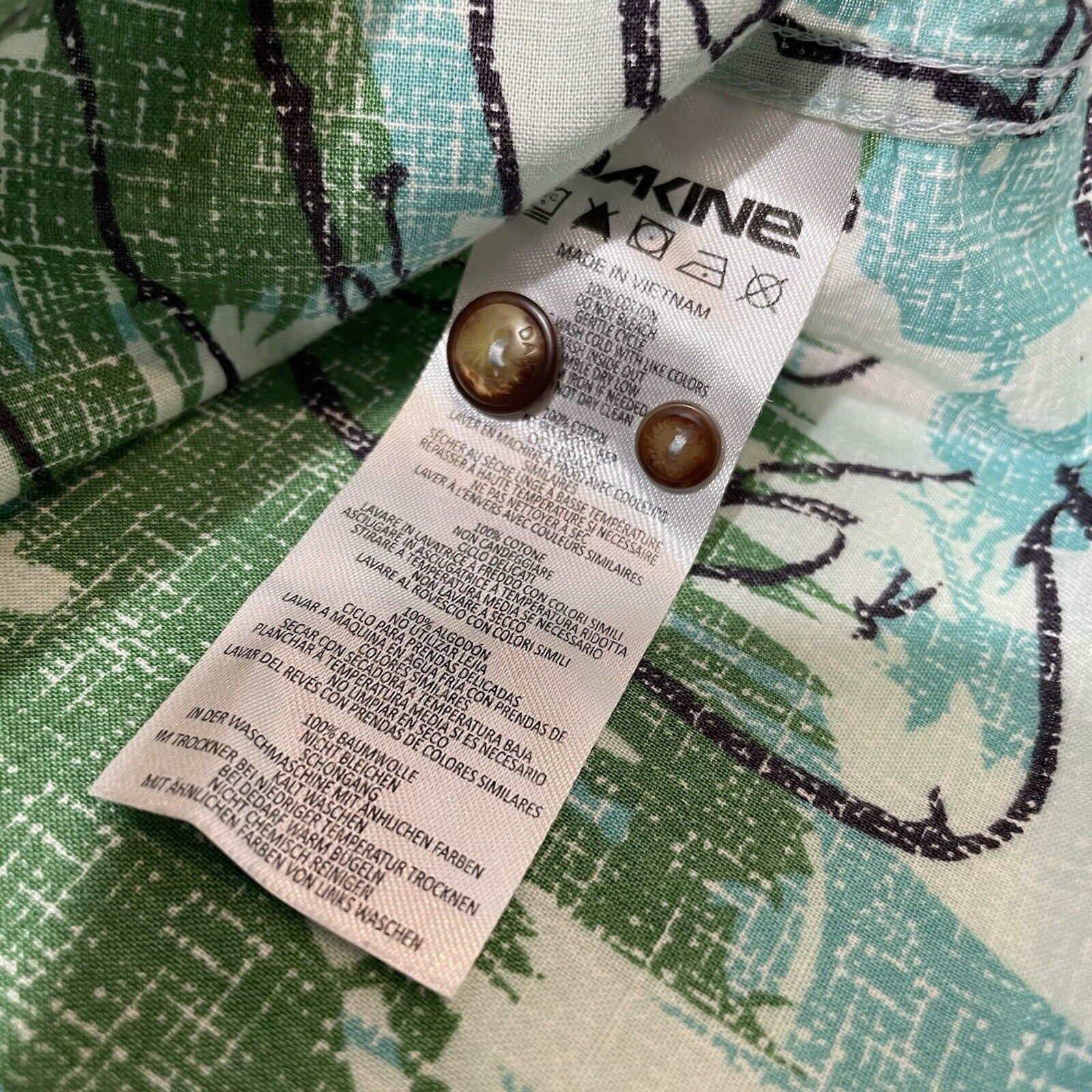 Dakine Dakine Men’s Short Sleeve Button Camp Shirt Green Floral M Size US M / EU 48-50 / 2 - 7 Thumbnail