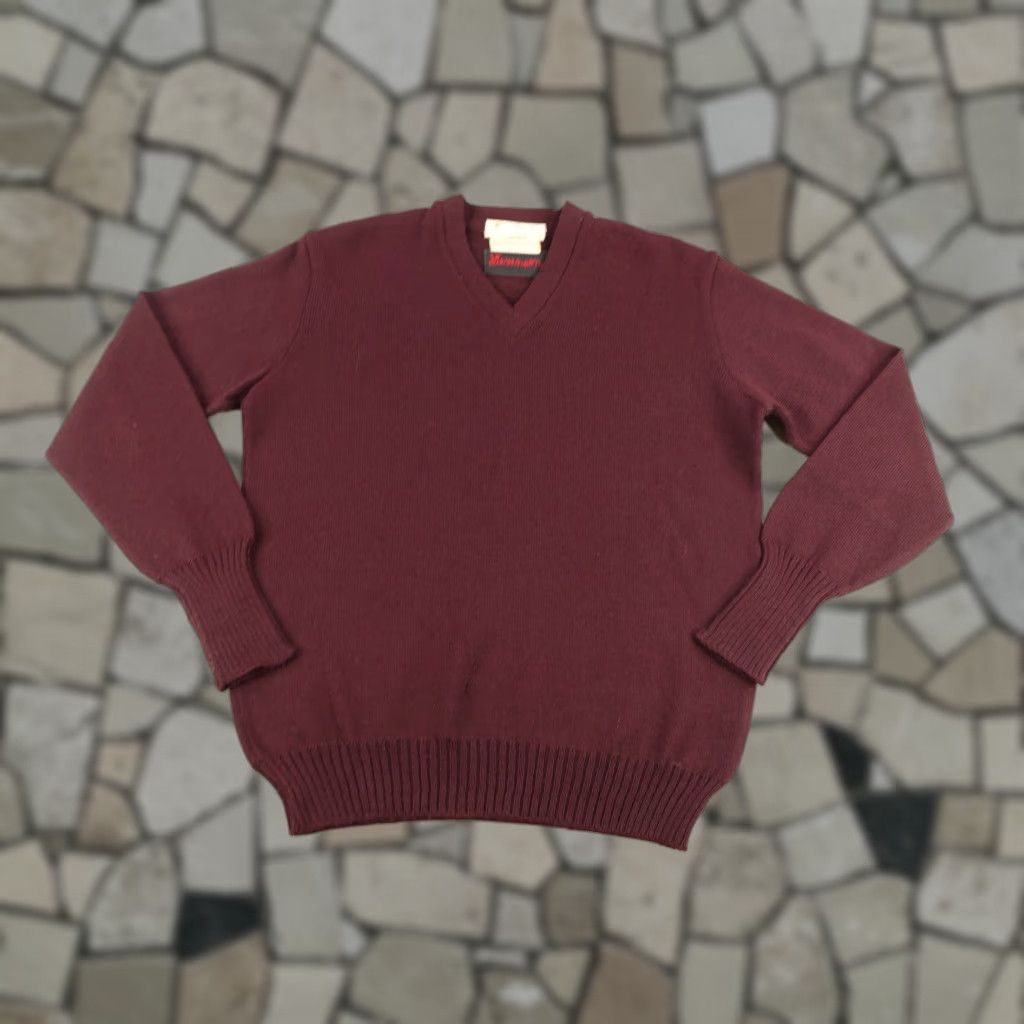 Vintage VINTAGE Grewe Sweater Mens Medium Burgundy Red Cable-Knit V-Neck Long Sleeve 70s Outdoor Size US M / EU 48-50 / 2 - 1 Thumbnail