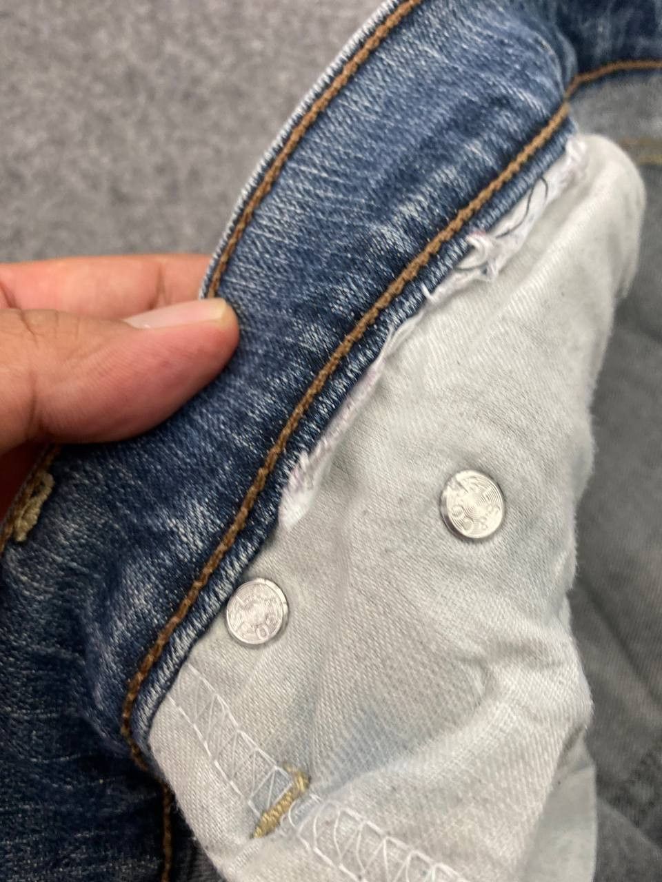 Levi's levis 514 distressed denim nice design Size US 35 - 13 Thumbnail