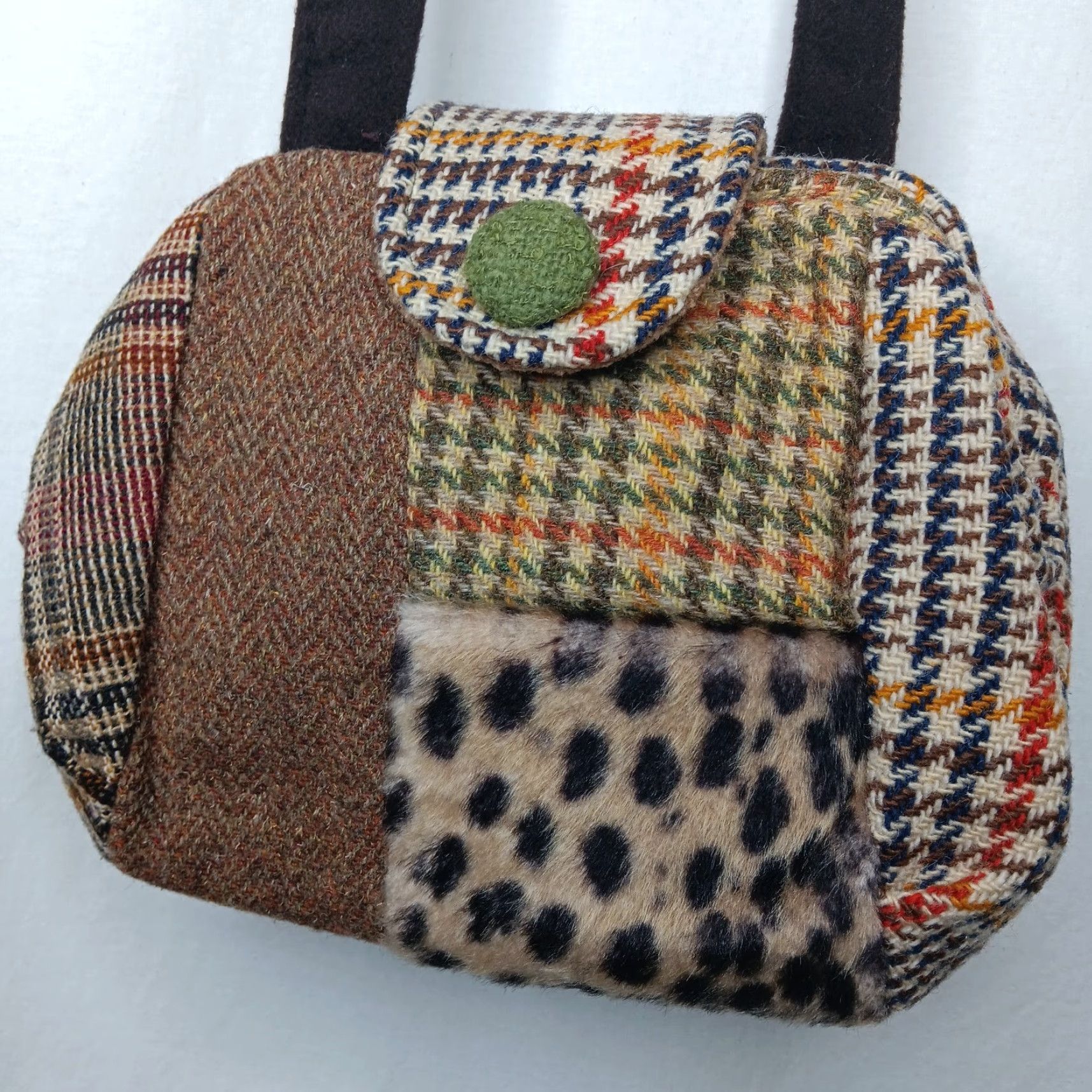 Vintage VINTAGE Range of Emotion Women's Designer Wool Patchwork Purse Medium Brown Faux Fur Art Style Autumn 2002 Size 32" / US 10 / IT 46 - 2 Thumbnail