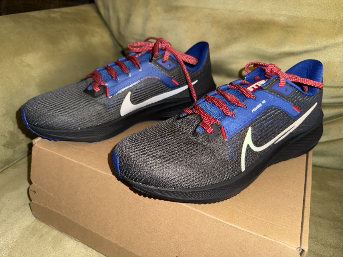 Nike Nike Air Zoom Pegasus 40 NFL “Buffalo Bills” New in Box! 9.5 Size US 9.5 / EU 42-43 - 7 Thumbnail