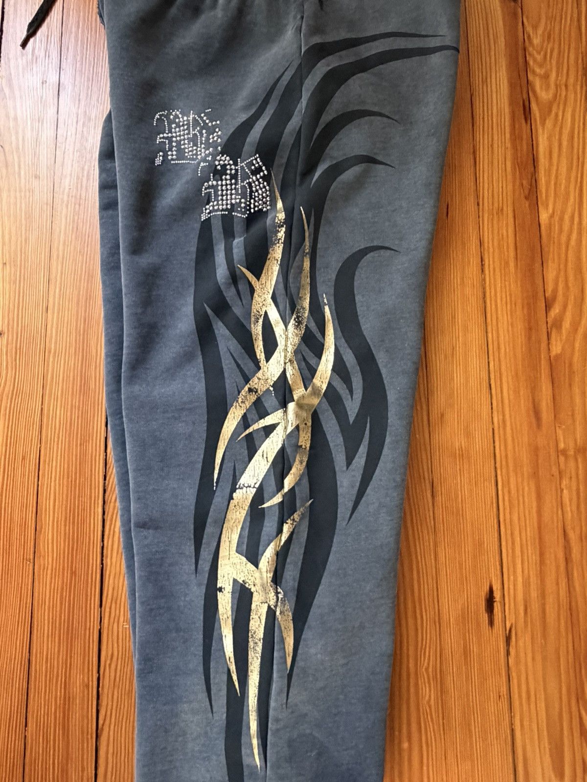 Balenciaga Balenciaga Tacky Gold Sweatpants Size US 32 / EU 48 - 4 Thumbnail