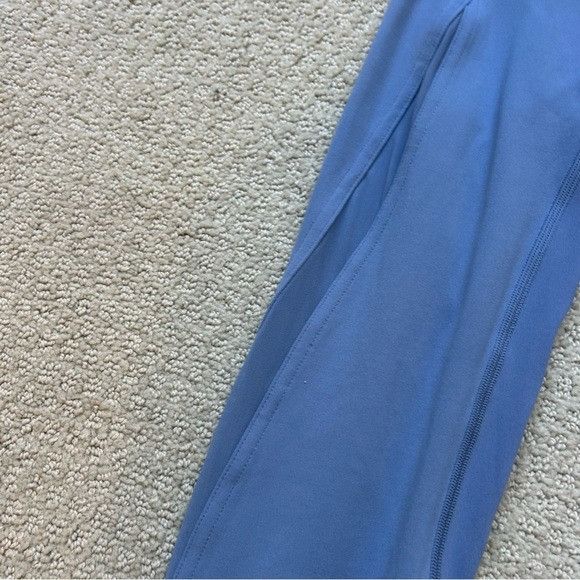 Lululemon lululemon Nulu Mesh Panels High-Rise Tight 25" Washed Denim Size 25" / US 0 / IT 36 - 7 Thumbnail