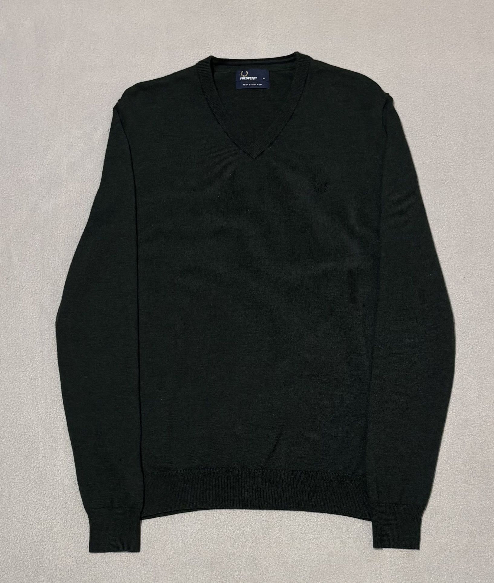 Fred Perry Fred Perry V-neck sweater 100% Wool size M Size US M / EU 48-50 / 2 - 5 Thumbnail