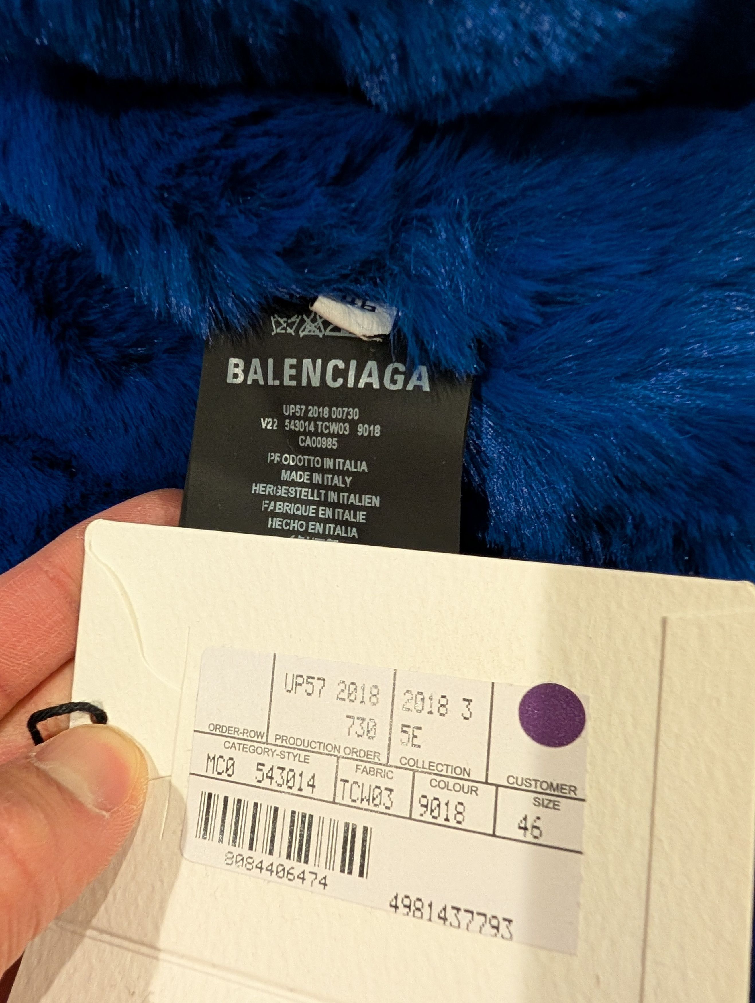Balenciaga Balenciaga FW18 Oversized Denim Blue Fur Jacket Size US S / EU 44-46 / 1 - 9 Thumbnail