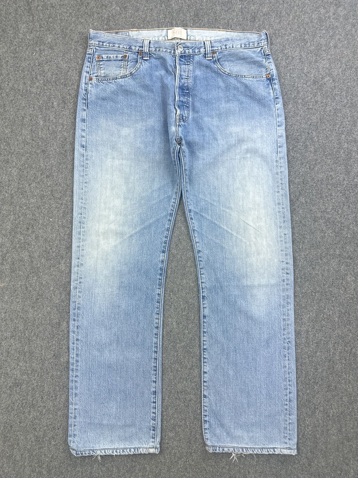 Levi's Vintage Levis 501 Faded Blue Jeans SA0001 Size US 37 - 1 Thumbnail