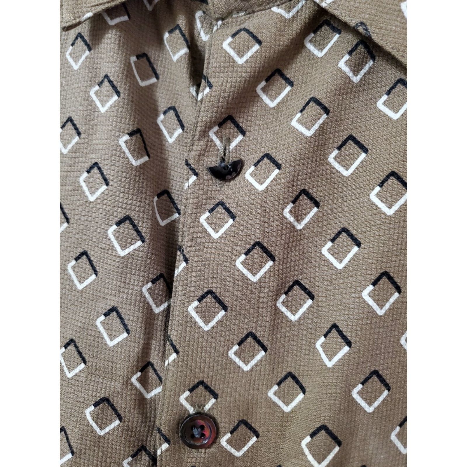 Vintage VINTAGE Vintage Silk Brand Shirt Mens L Polo Brown Square Design 100% Silk Geometric Short Sleeve Button-Up Size US L / EU 52-54 / 3 - 2 Thumbnail