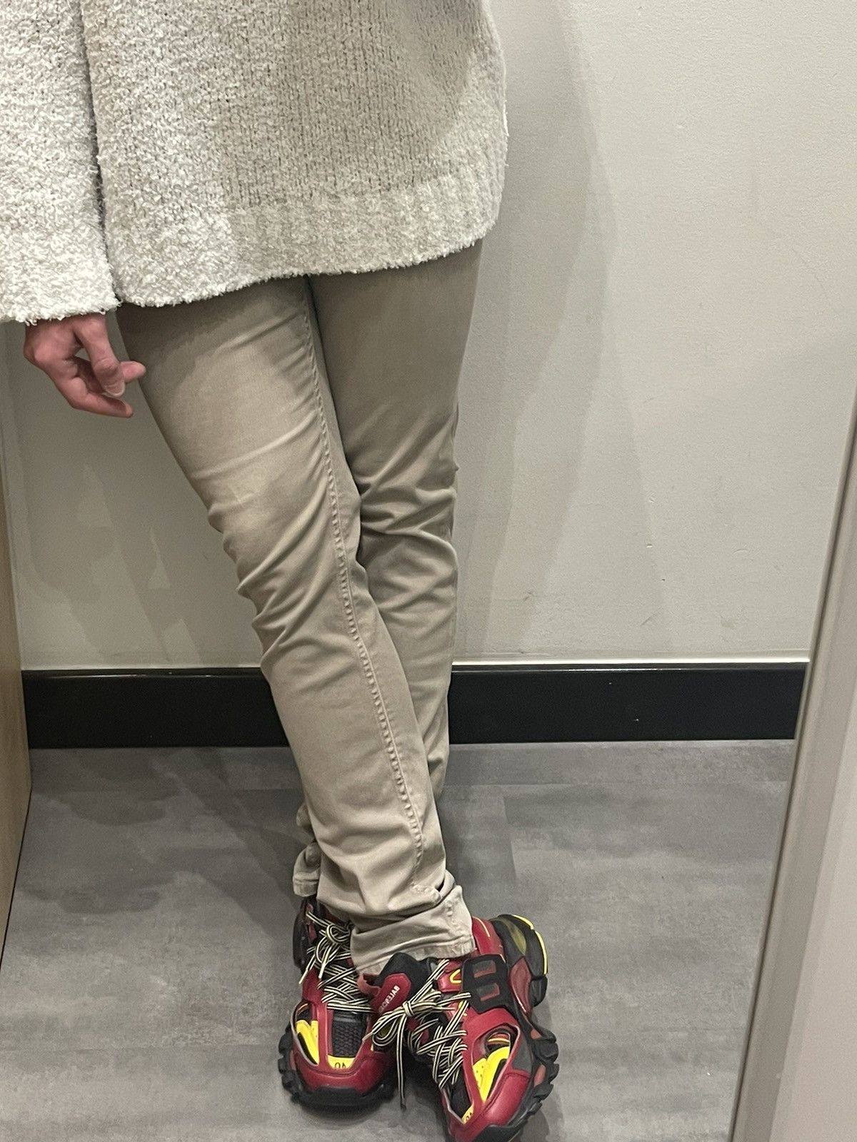 Prada SS13 Prada Distressed Light Grey Denim Pants Size US 32 / EU 48 - 6 Thumbnail