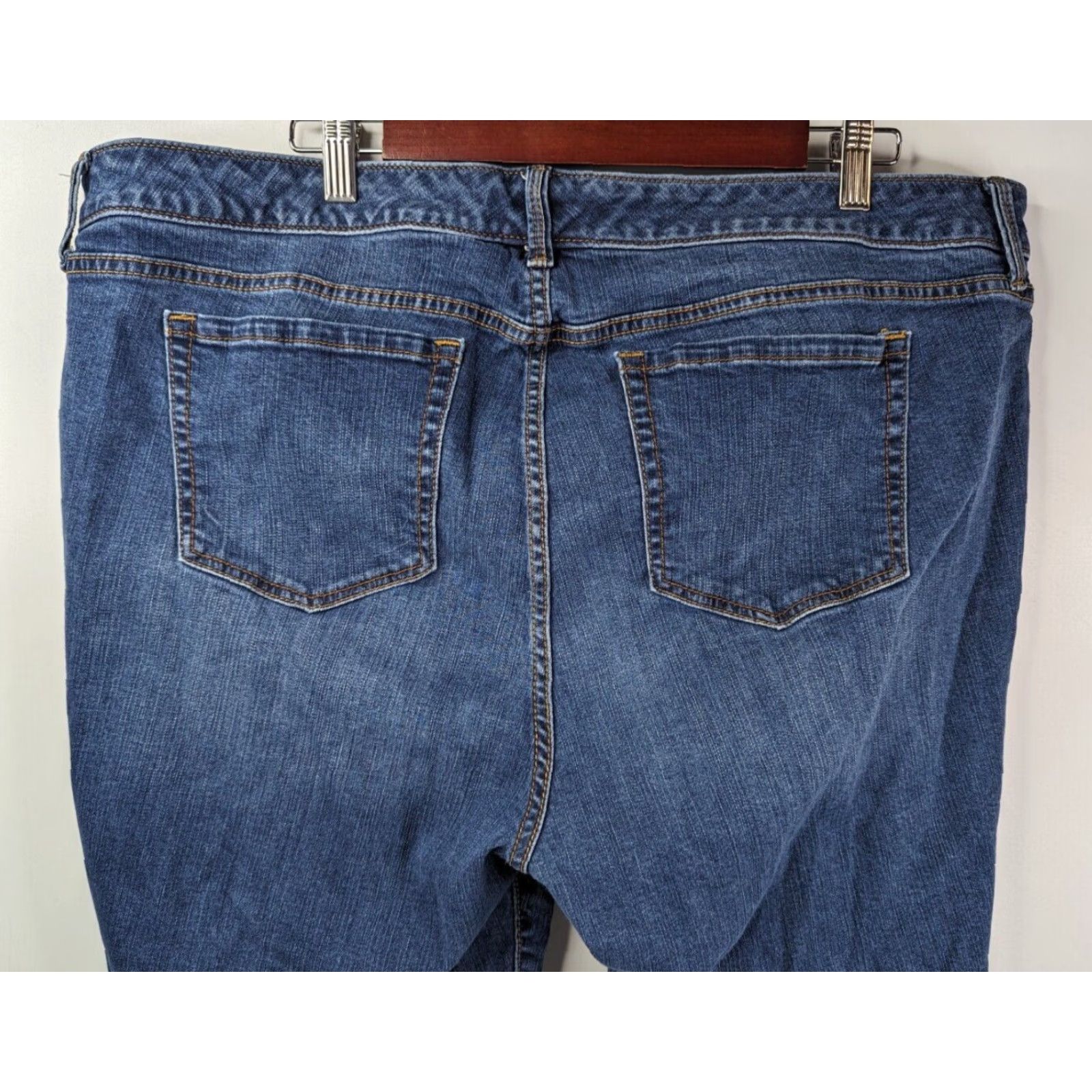 Torrid Torrid Vintage Boyfriend Straight Jeans Women Size 22 5-Pocket Stretch Denim Blue Mid-Rise Aged Distressed 13622981 Mens? Size 40" / US 18 - 3 Thumbnail