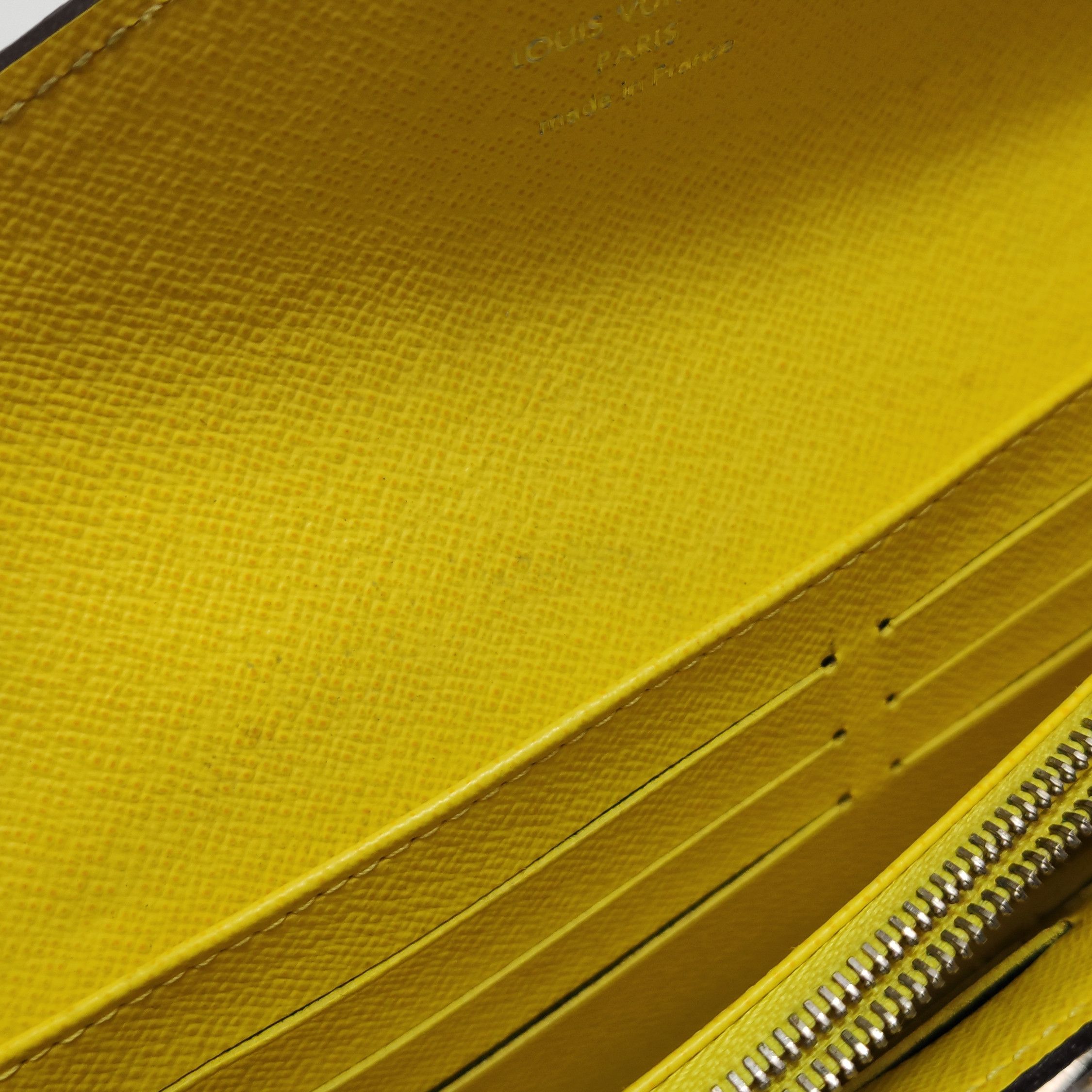 Louis Vuitton Louis Vuitton (LV) Sarah leather monogram snap wallet -y250 Size ONE SIZE - 4 Thumbnail