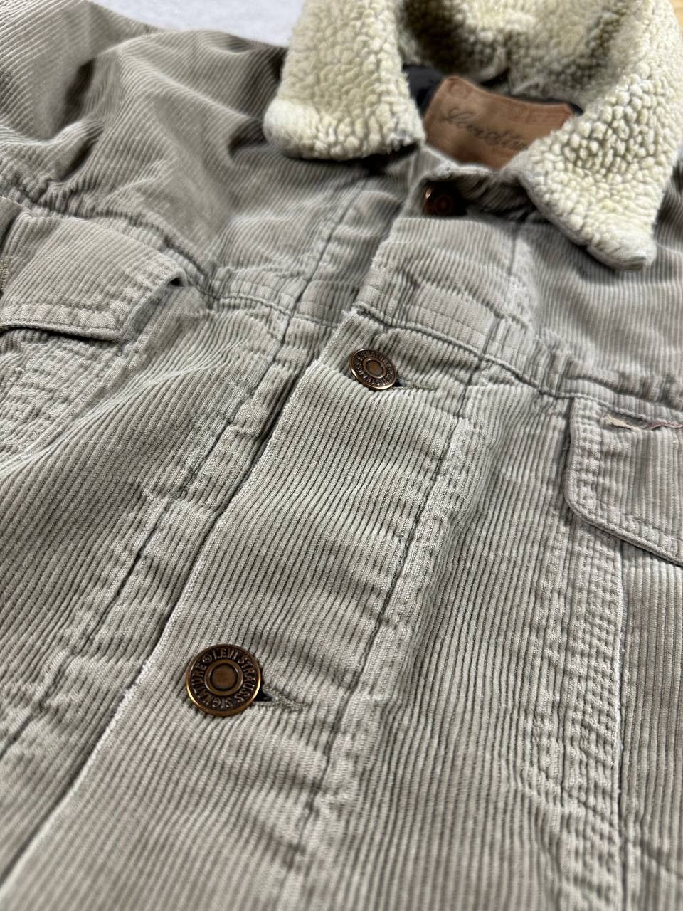 Levi's Vintage Levi's Corduroy Sherpa Trucker Jacket Size US L / EU 52-54 / 3 - 6 Thumbnail