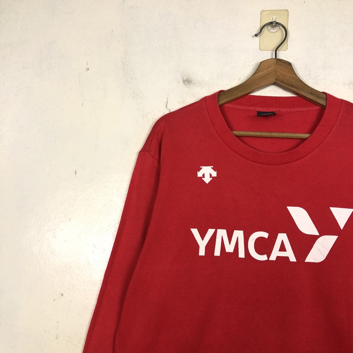 Japanese Brand 📌Vintage Sweatshirt Rich Red Descente Big Logo Size US L / EU 52-54 / 3 - 9 Thumbnail