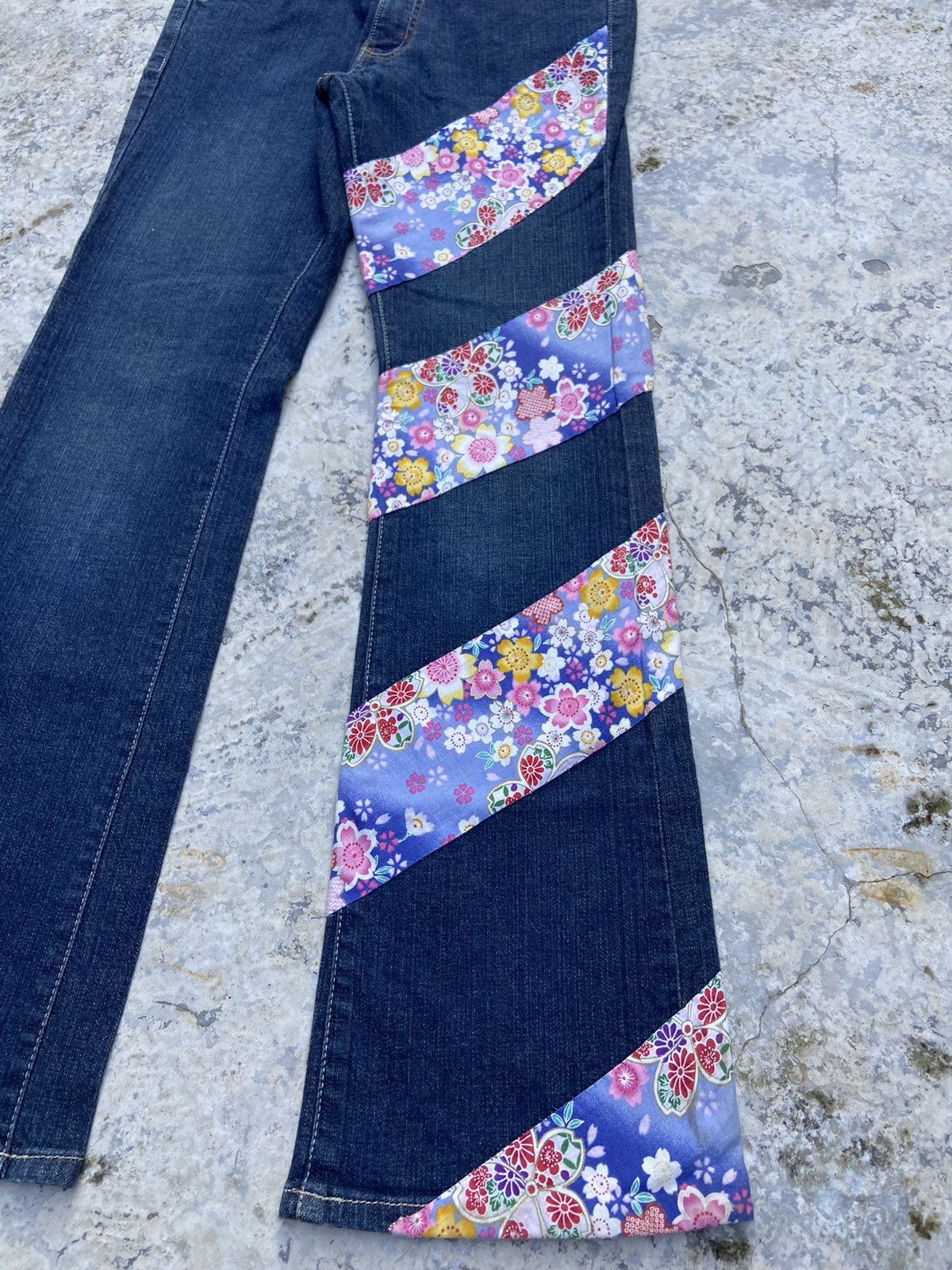 Beauty Beast × Hysteric Glamour × Japanese Brand Vtg denim flare stripe floral cross Size 27" / US 4 / IT 40 - 4 Thumbnail