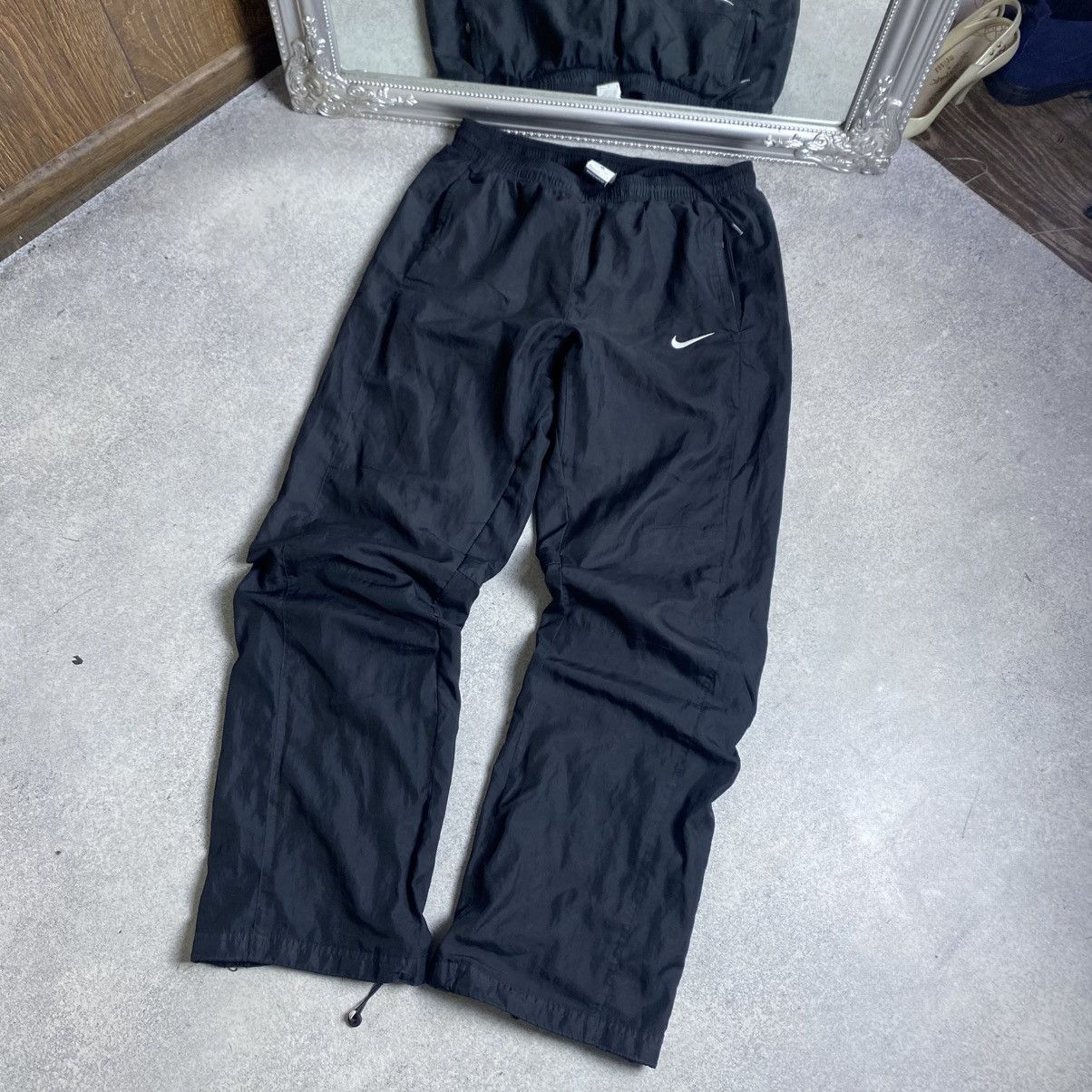 Nike Vintage Nike Track Pants Y2K Size US 32 / EU 48 - 2 Thumbnail