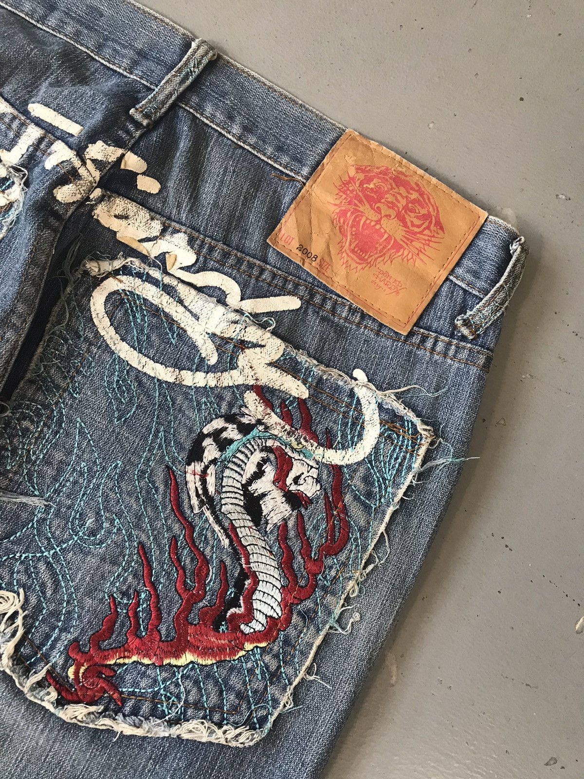 Christian Audigier × Ed Hardy × Vintage Vintage 90s Edhardy Japanese snake 🐍 embroidered denim Size US 37 - 8 Thumbnail