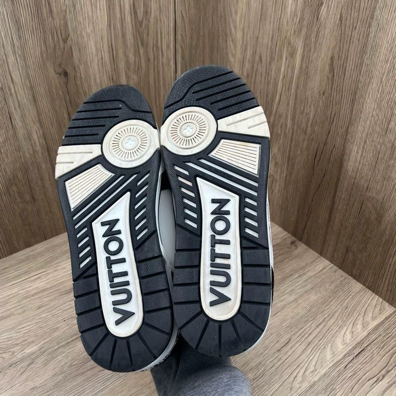 Louis Vuitton Louis Vuitton Trainer Black and White Denim Velcro Shoes Size US 10 / EU 43 - 3 Thumbnail