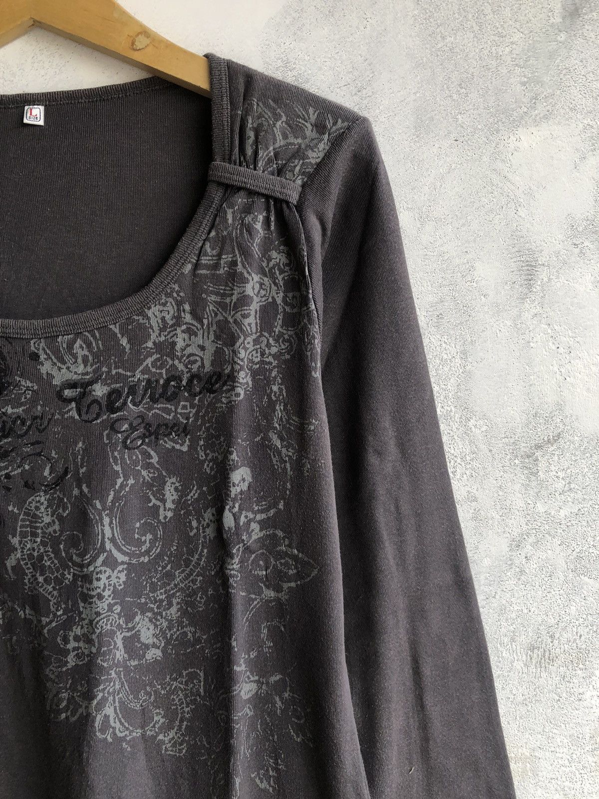 Hysteric Glamour Y2k Gothic Poem LongSleeve Ifsix Style Size US M / EU 48-50 / 2 - 3 Thumbnail