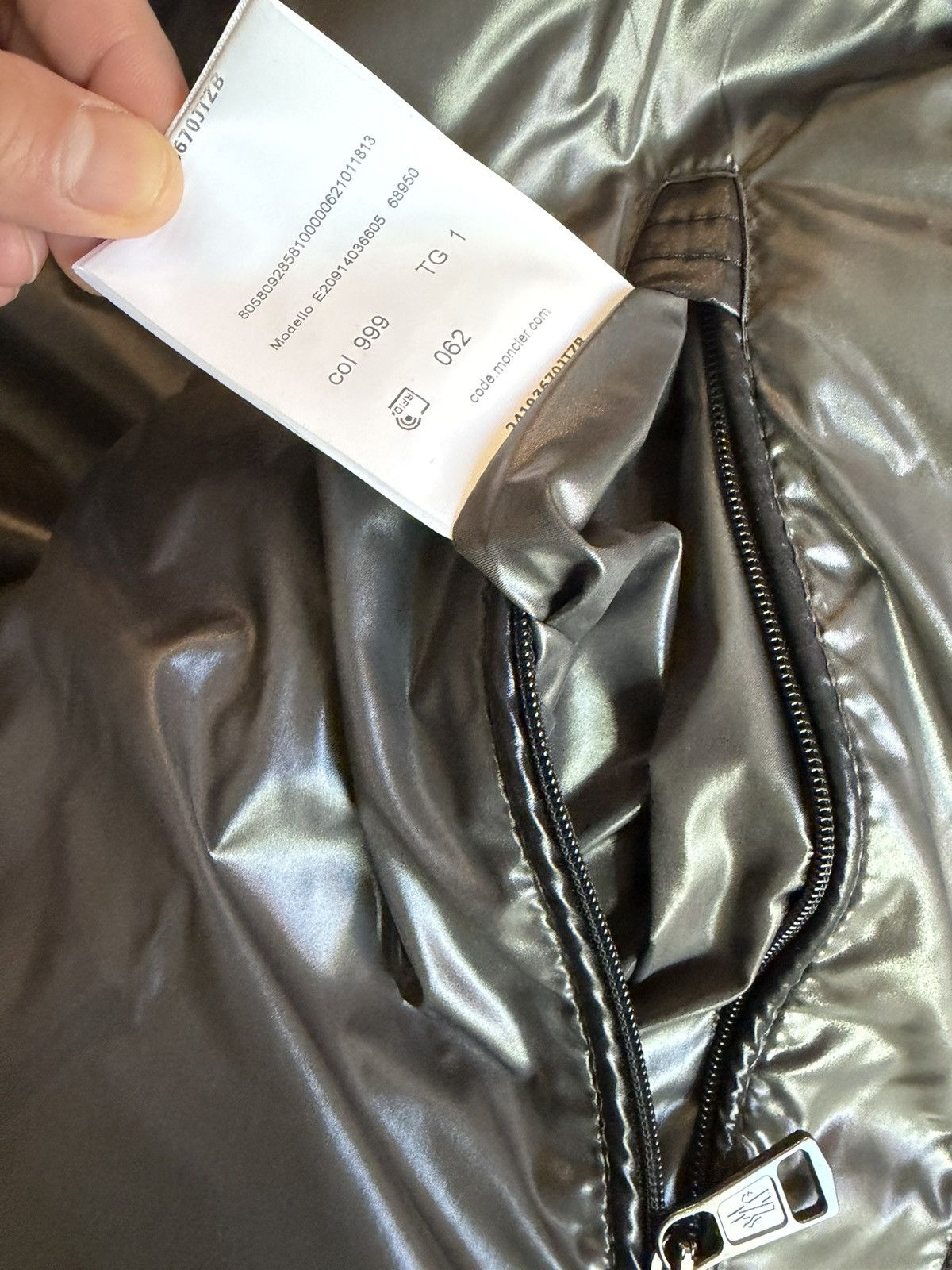 Moncler Moncler Men’s Maya short down puffer jacket size 1/S Size US S / EU 44-46 / 1 - 9 Thumbnail