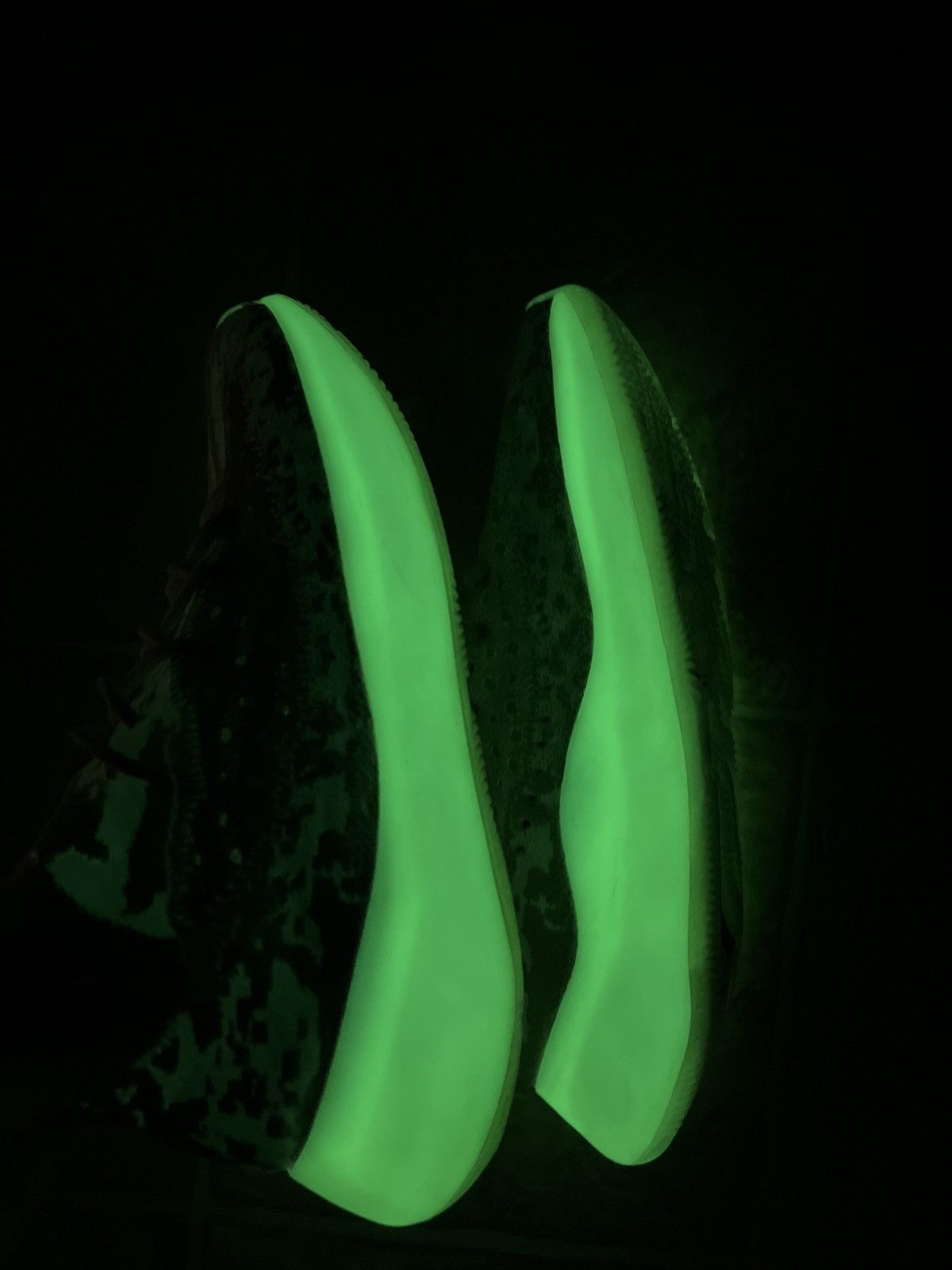 Yeezy Yeezy 360 Calcite Glow Size US 10 / EU 43 - 7 Thumbnail