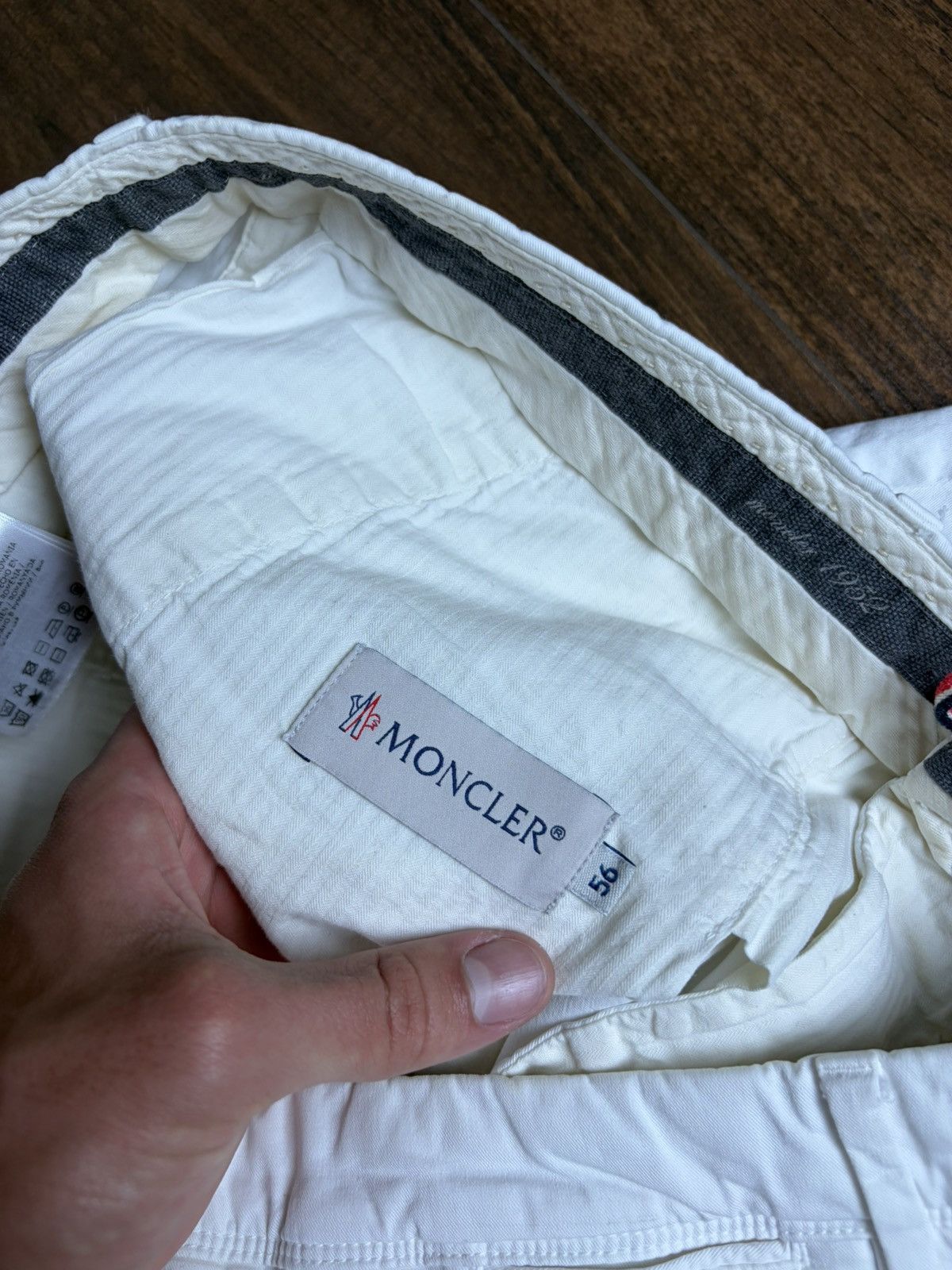 Moncler Moncler Classic Shorts Size US 40 / EU 56 - 7 Thumbnail