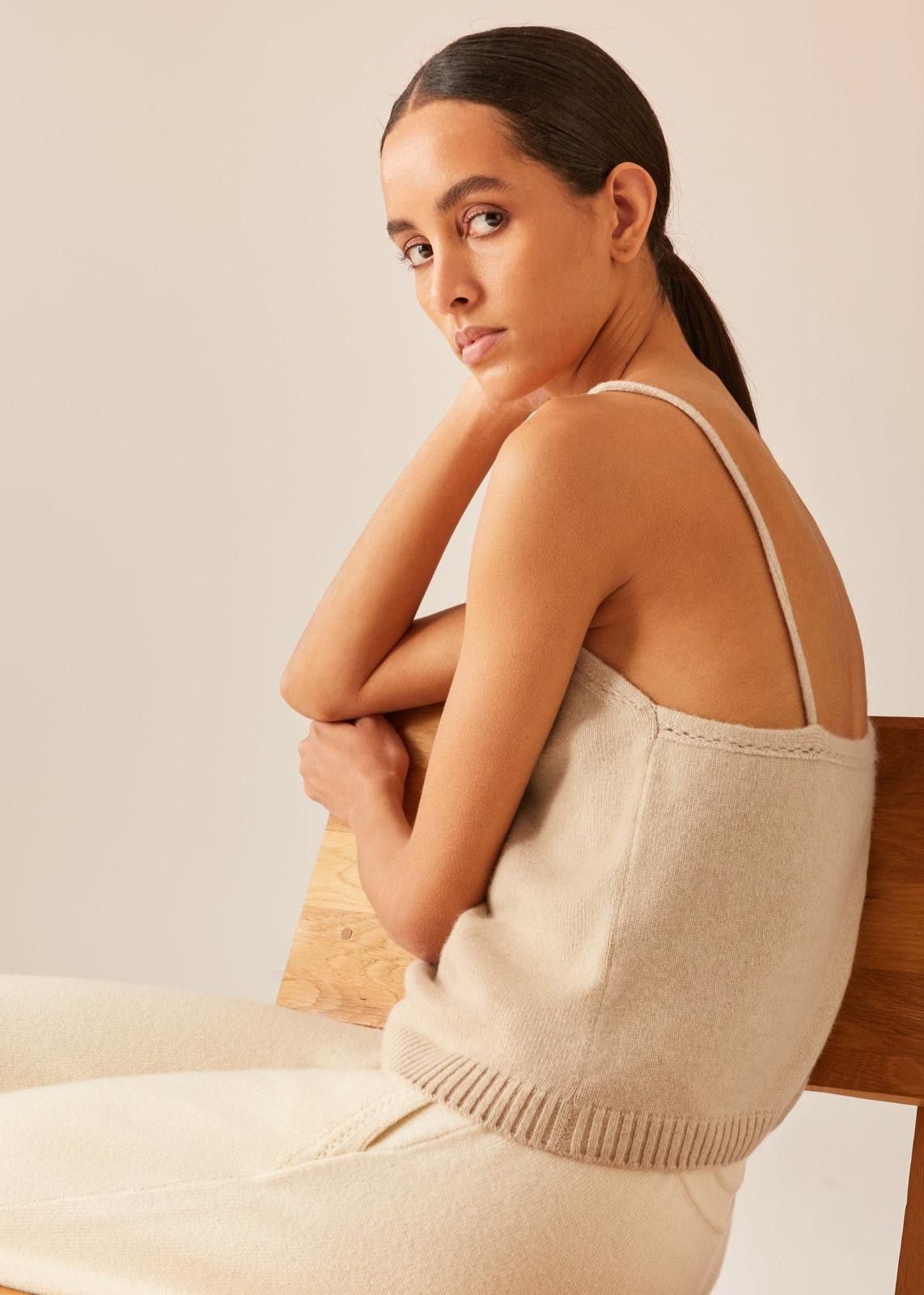 Loro Piana o1srvl11e1024 Cocooning Fine Ajour Tank Top in Beige Size XS / US 0-2 / IT 36-38 - 4 Thumbnail