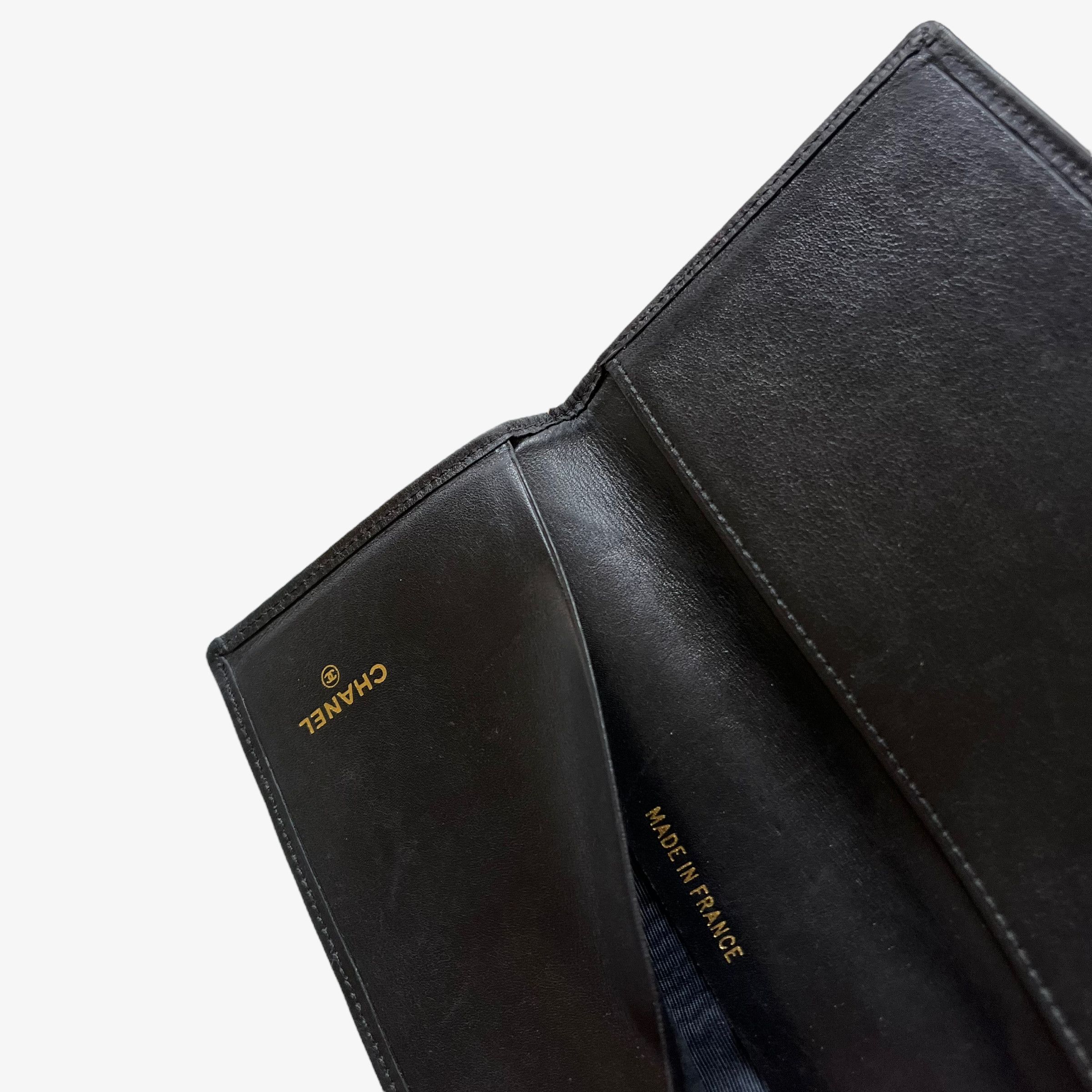 Chanel Vintage Y2K Chanel Black Quilted Leather Planner Size ONE SIZE - 4 Thumbnail