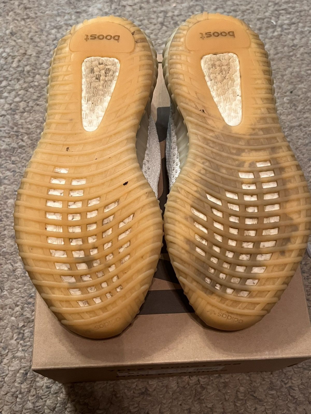 Adidas Yeezy boost 350 V2 Light Size US 9.5 / EU 42-43 - 5 Thumbnail