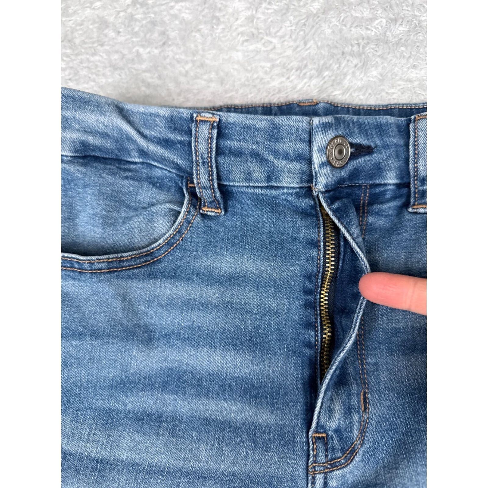 American Eagle Outfitters American Eagle Outfiters Jeans Women 8 Blue Denim Jegging Stretch Distressed Zip 27x27 5-Pocket Design Inseam 27 Size 30" / US 8 / IT 44 - 5 Thumbnail
