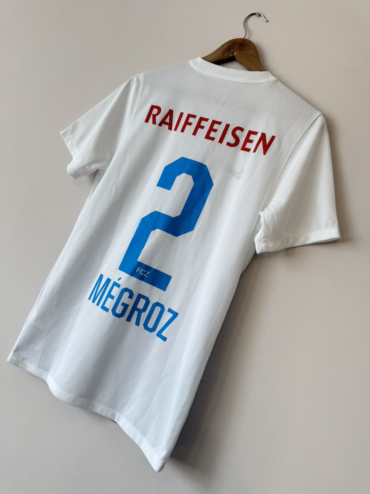 Nike FC Zurich Frauen 2017-2018 Cup Final Jersey Soccer Shirt Kit Size US S / EU 44-46 / 1 - 4 Thumbnail
