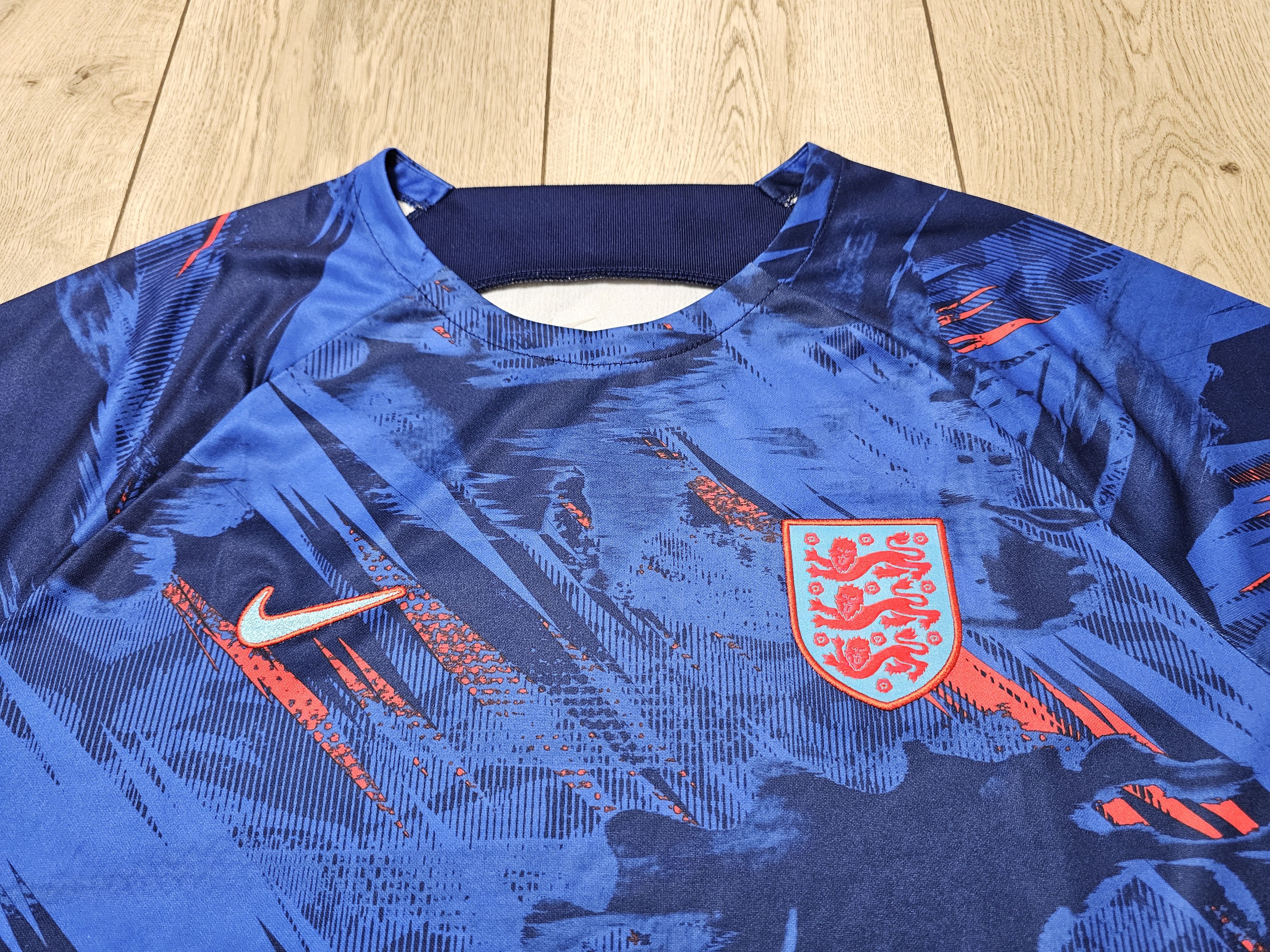 Nike ENGLAND 2022 2023 PRE-MATCH FOOTBALL SHIRT SOCCER JERSEY Size US XL / EU 56 / 4 - 3 Thumbnail