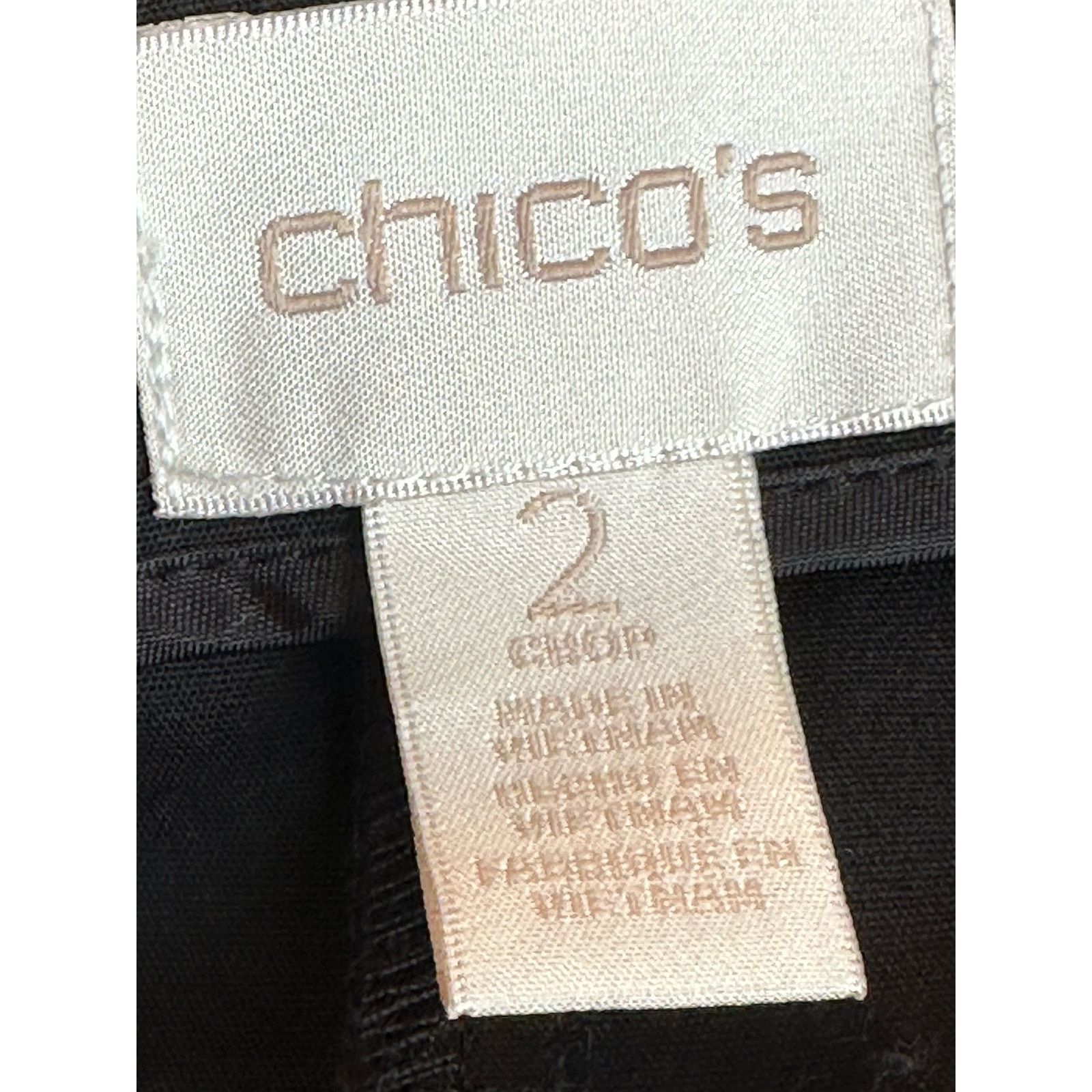 Chicos Chico's black flat front cropped pants size 2/ L-12 Size 36" / US 14 / IT 50 - 3 Thumbnail