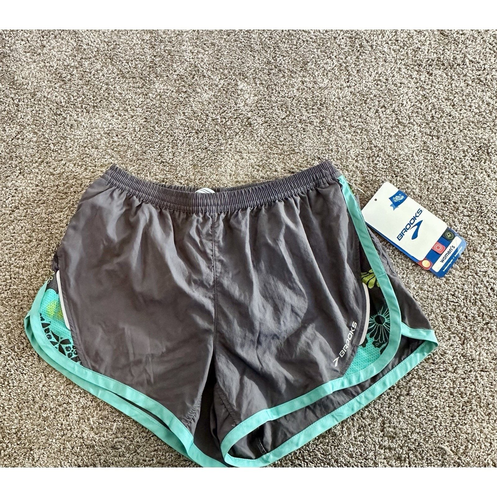 Brooks brooks hvac synergy shorts womens Size Xs Gray Blue Cool Size 25" / US 0 / IT 36 - 1 Thumbnail
