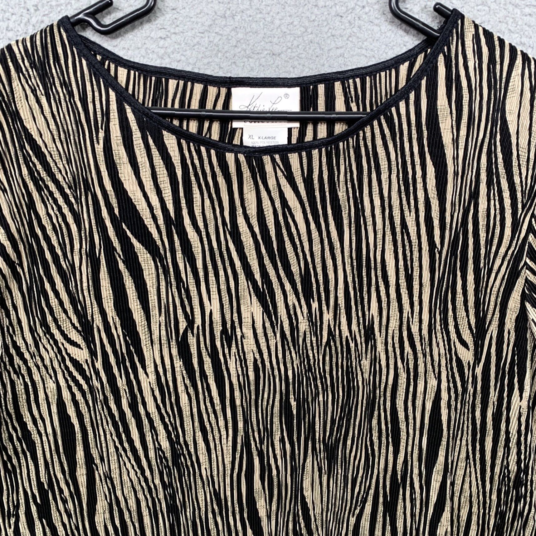 Lee KATHIE LEE Pullover Top Woman's XL Black Tan Textured Soft Stretch Short Sleeve Size XL / US 12-14 / IT 48-50 - 2 Thumbnail