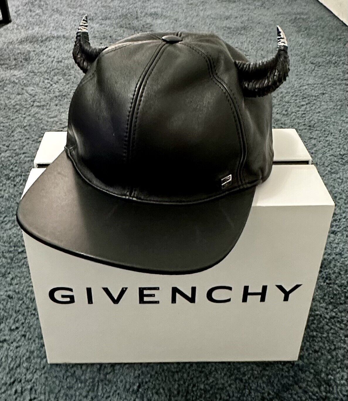 image of Givenchy Leather Cap W/horns in Black, Men's