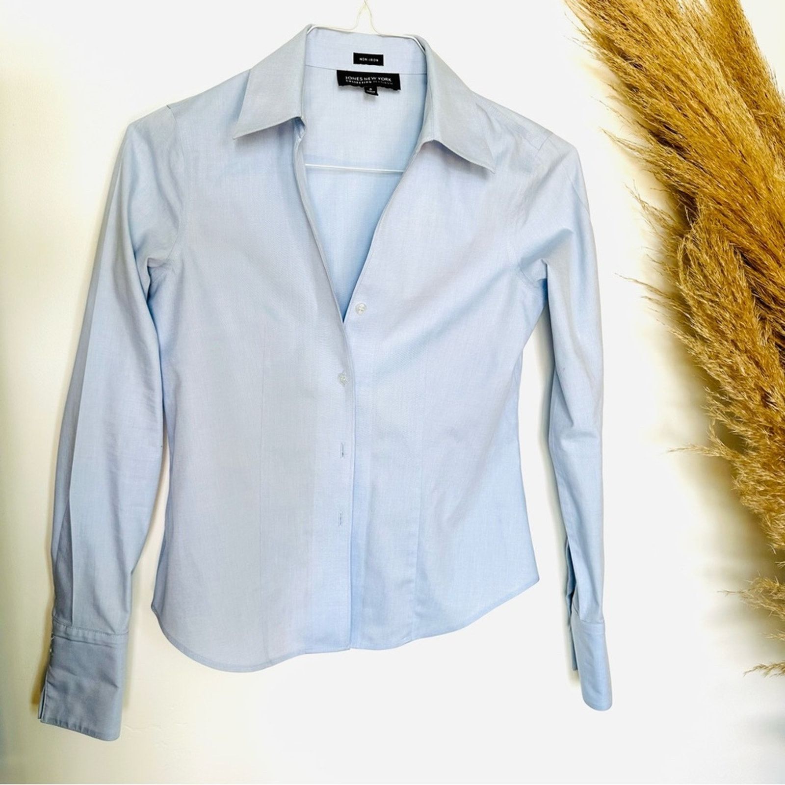 Jones New York JONES NEW YORK Light Baby Blue Button Down Blouse Shirt Top Size XS / US 0-2 / IT 36-38 - 5 Thumbnail
