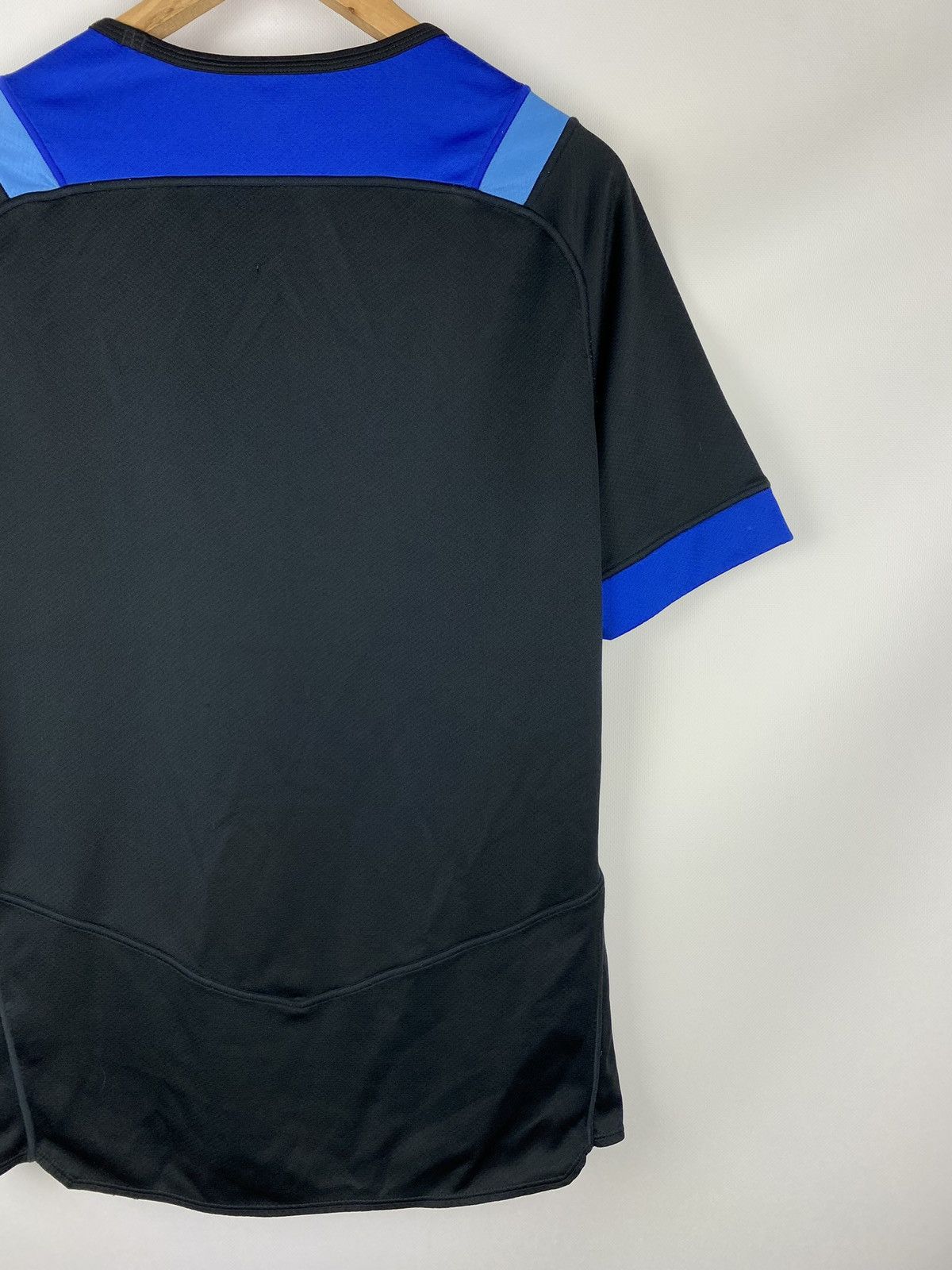 Canterbury of New Zealand Canterbury Bath Rugby men’s Away Rugby Shirt Jersey Size L Size US L / EU 52-54 / 3 - 16 Thumbnail