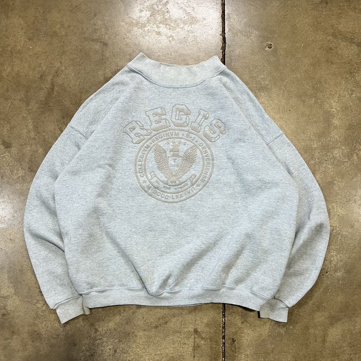 Vintage Vintage 80s Regis College Crewneck Sweatshirt Spell Out Boxy Size US L / EU 52-54 / 3 - 10 Thumbnail