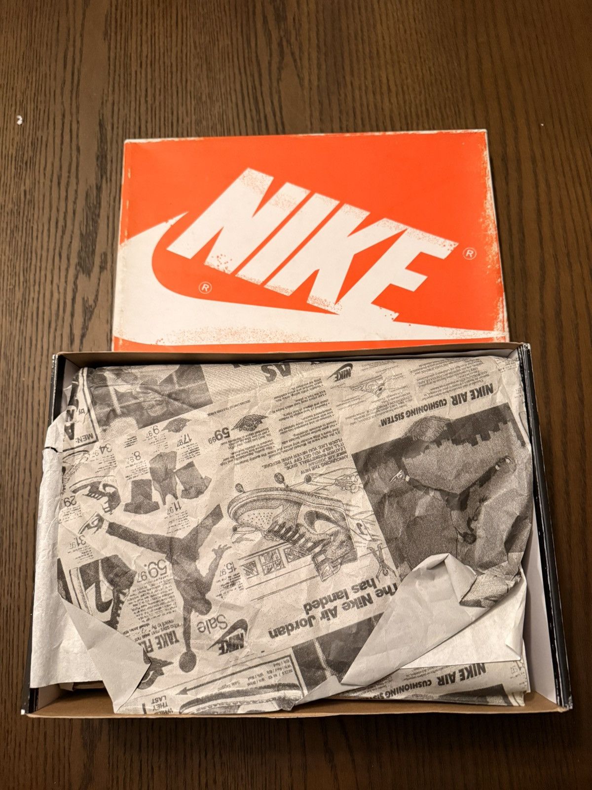 Jordan Brand Jordan 1 Chicago Lost & Found Size US 10.5 / EU 43-44 - 8 Thumbnail