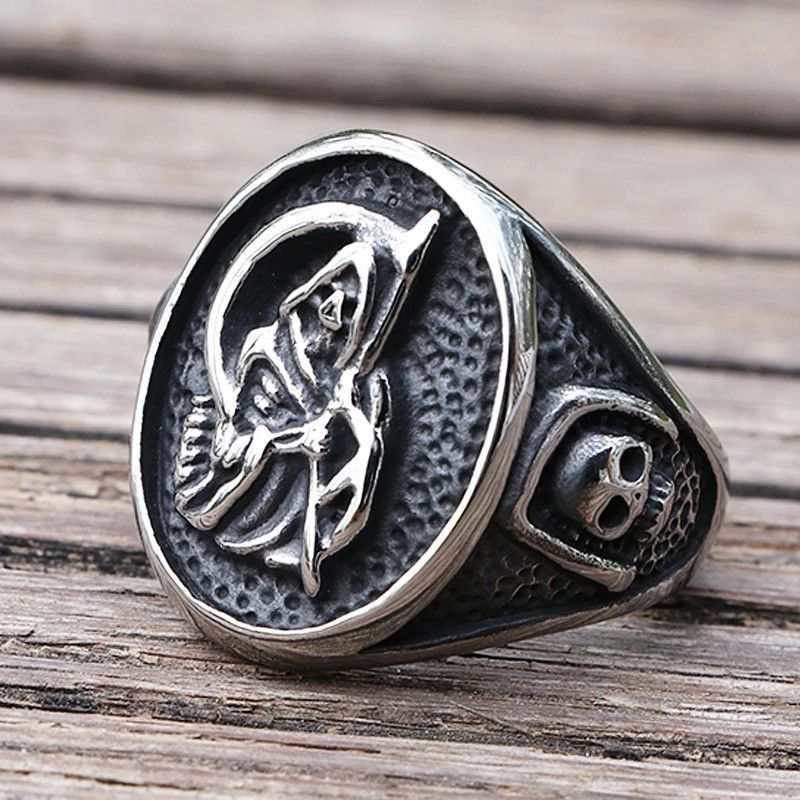 Vintage Gothic Skull Ring Size ONE SIZE - 6 Thumbnail