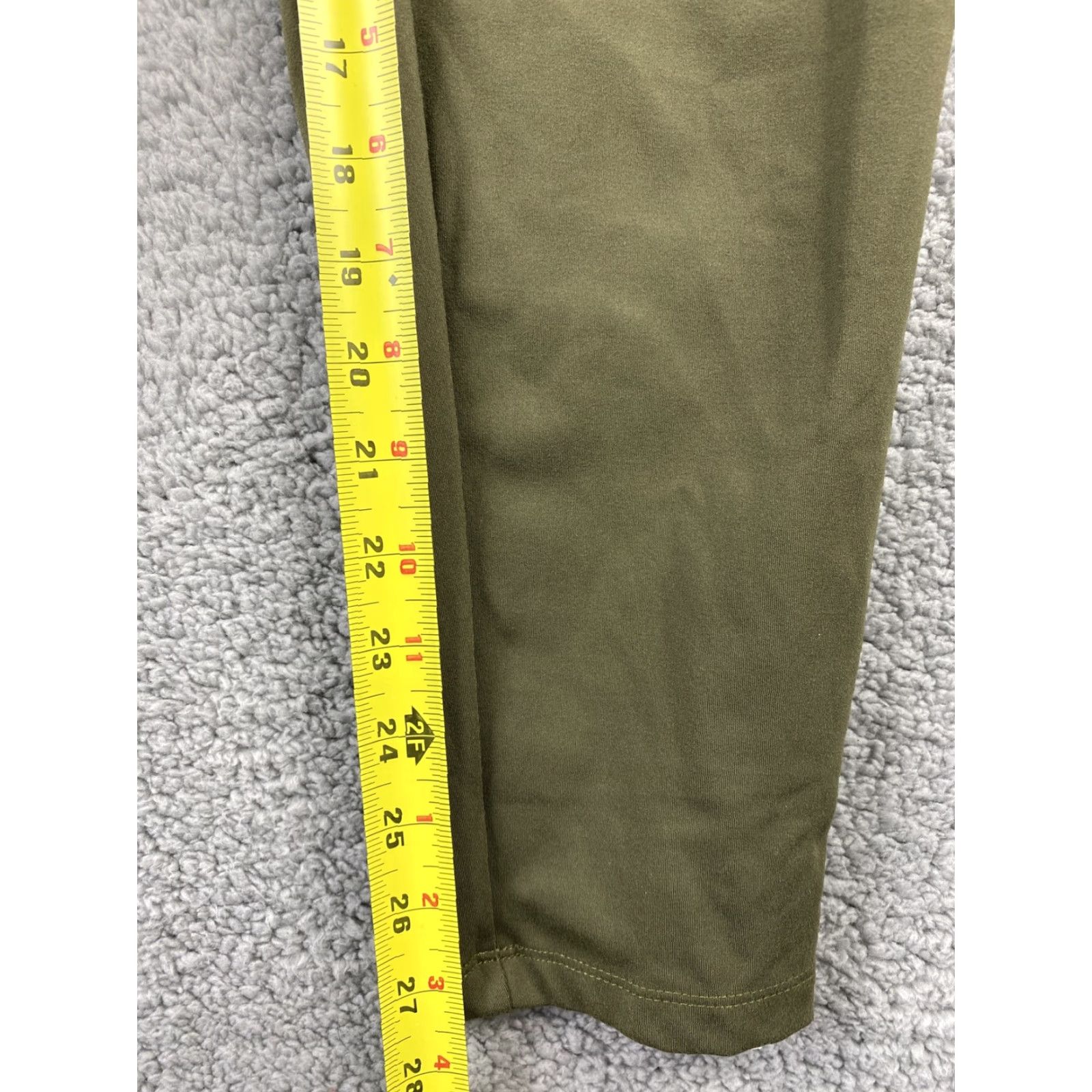 Old Navy Old Navy Pants Men's Size S Olive Green Essentials Track Pants Slim Fit Pocket Mens Fashion Activewear - Size US 29 - 4 Thumbnail