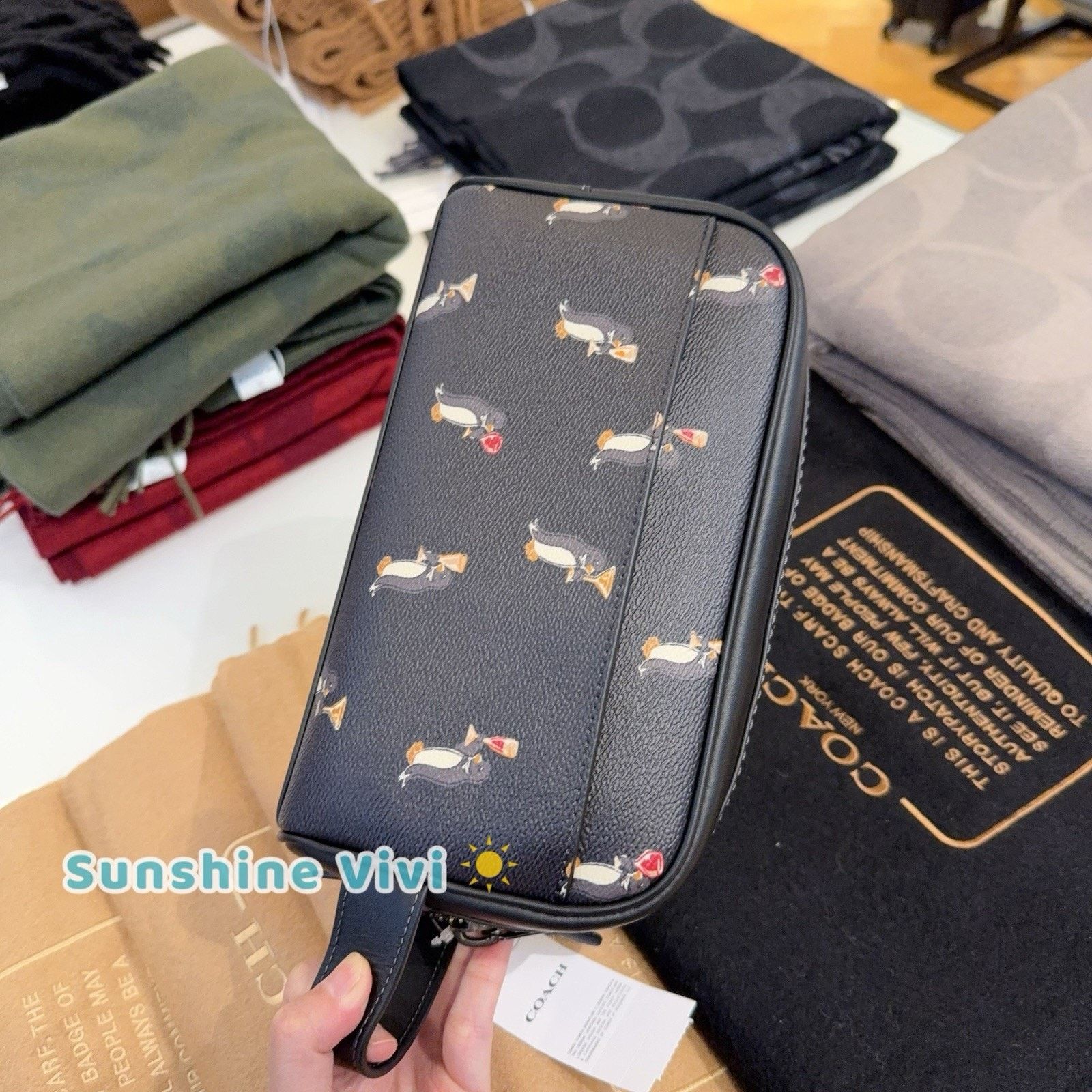 Coach NWT Coach MEN Small Travel Kit Penguin CCP95 Gunmetal/Black Size ONE SIZE - 5 Thumbnail