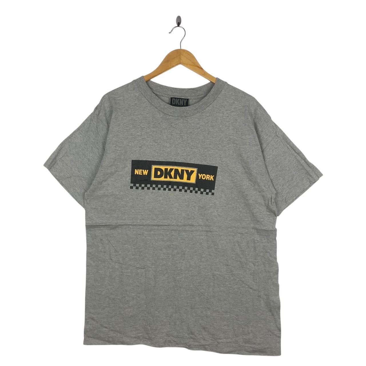 Vintage Vintage 90’ DKNY NEW YORK Donna Karan Box Logo Tee Size M / US 6-8 / IT 42-44 - 1 Thumbnail