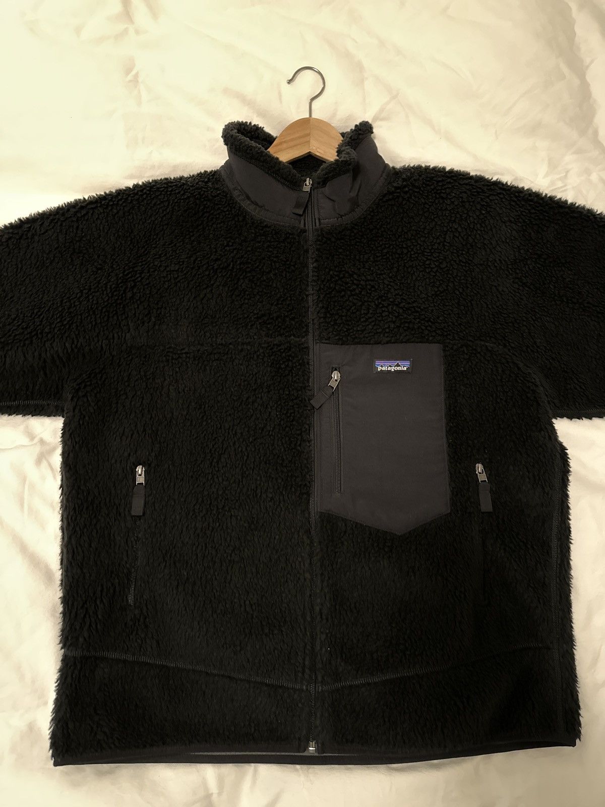 image of Patagonia Classic Retro-X Fleece Jacket in Black, Men's (Size XL)